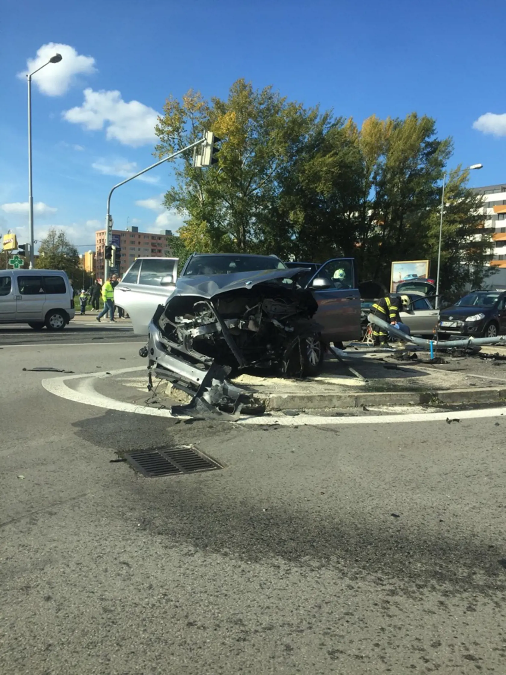 Dva autá zo štyroch sú úplne na šrot.