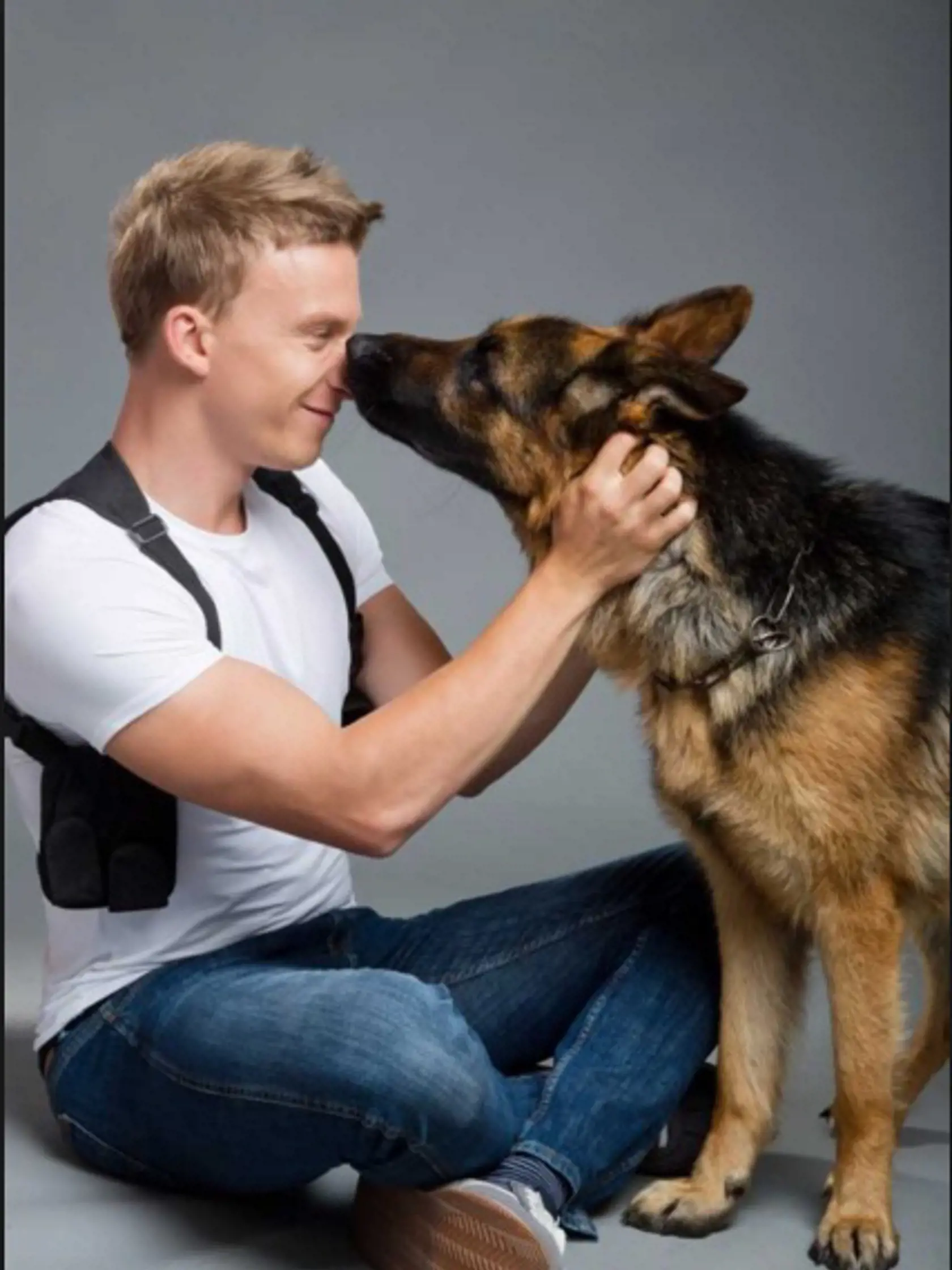 Juraj Bača momentálne hviezdi v seriáli Rex.