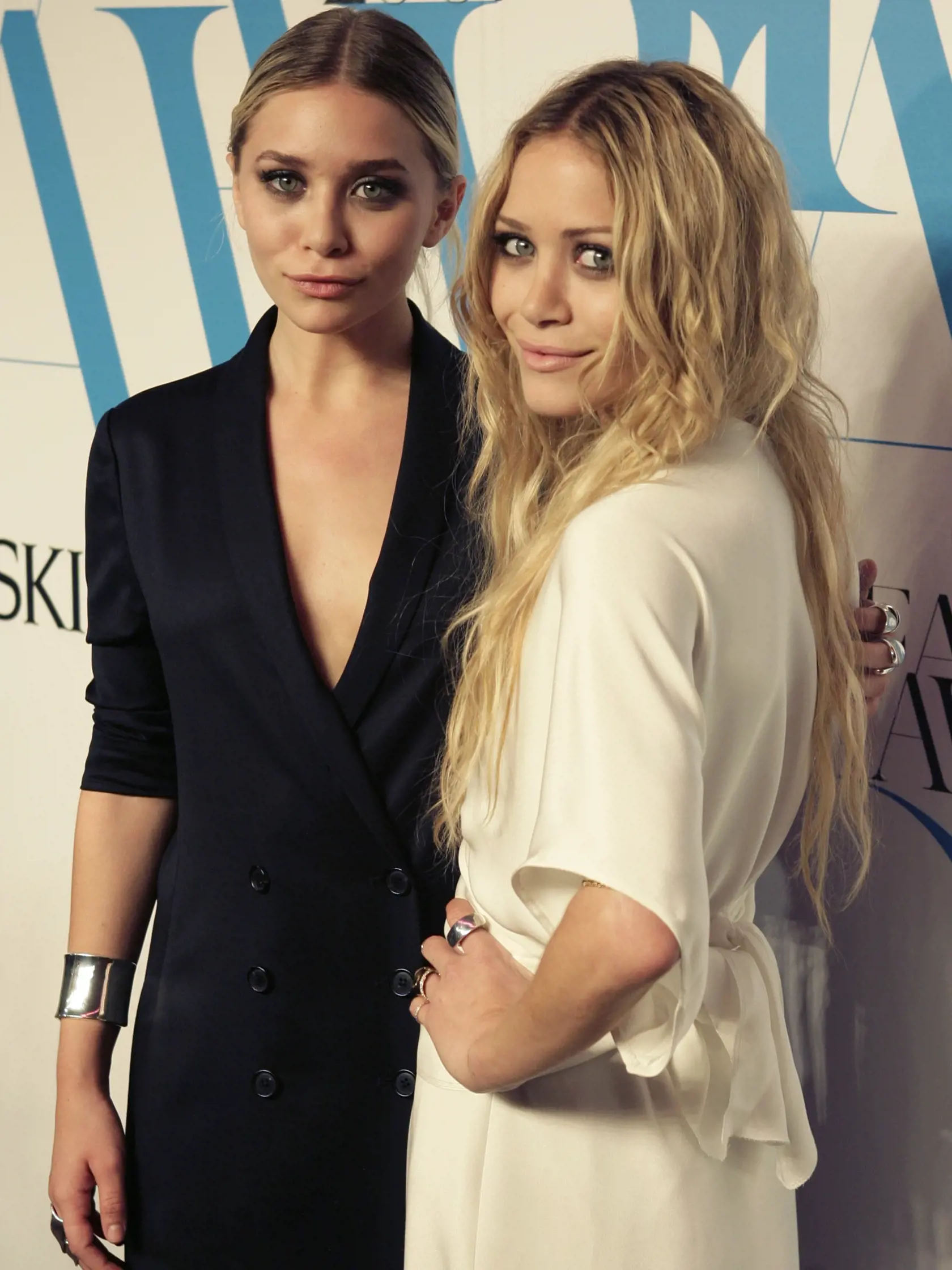 Ashley Olsen (vľavo) a Mary-Kate Olsen
