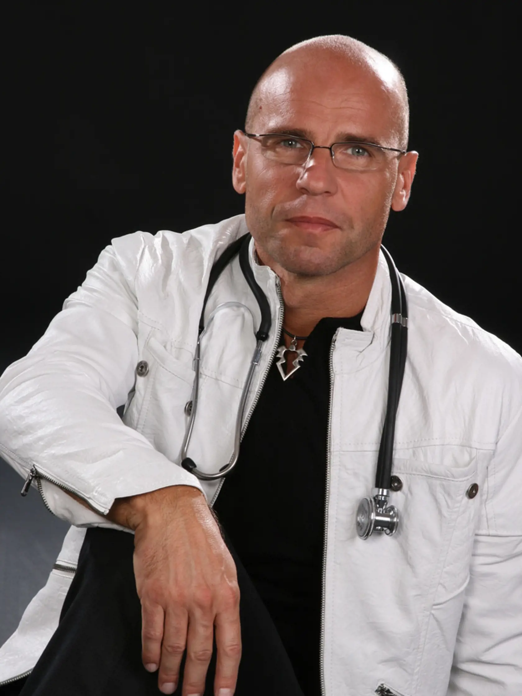 Lekár Igor Bukovský vyznáva zdravý životný štýl, roky je vegetariánom.