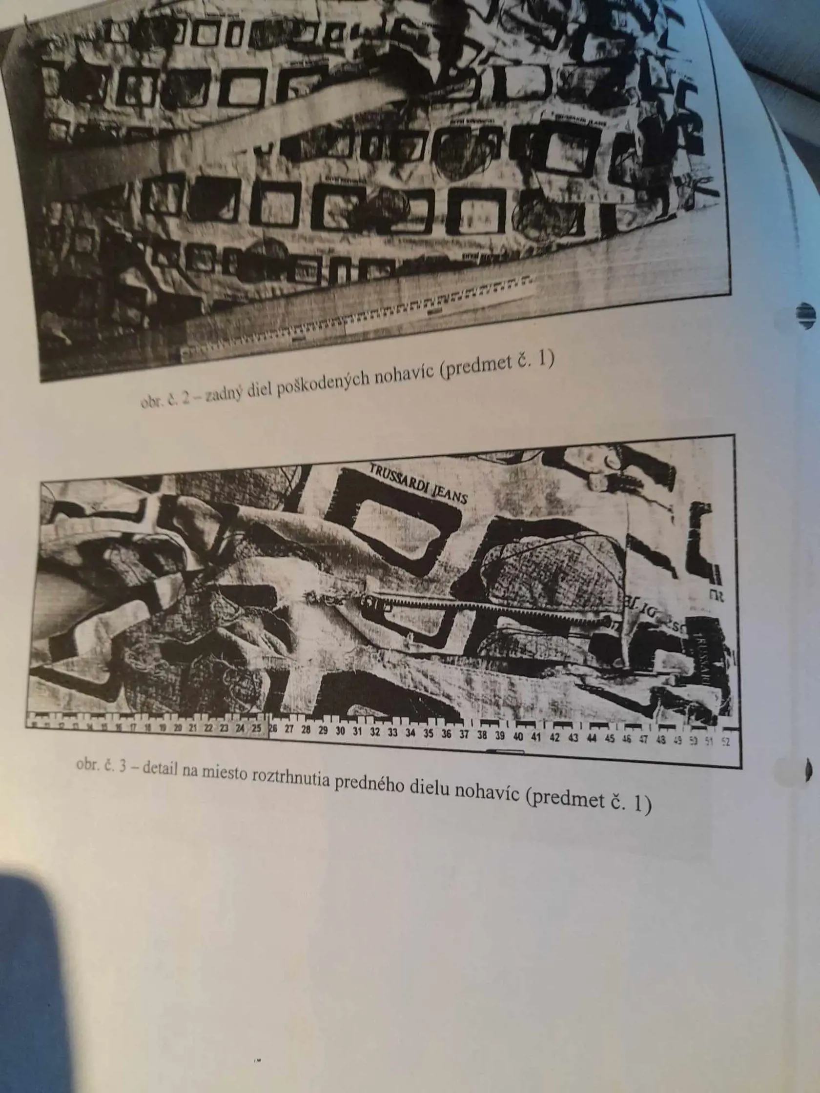 Viktória navrhla vykonať ako dôkaz jej nohavice. Kriminalistickí experti tam našli stopy DNA podozrivého Martina.