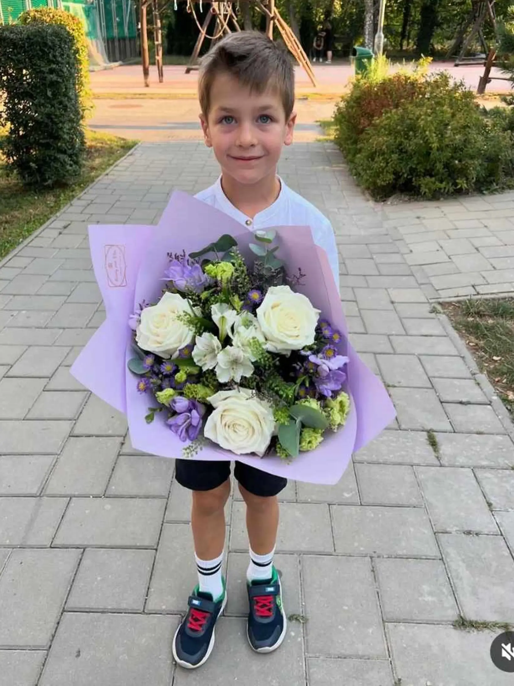 Do škôlky vyprevadil svojho najmladšieho synčeka Krištofa aj herec Vlado Kobielsky. Okrem neho má doma ešte stredoškoláčku Kláru a vysokoškoláka Kristiána.