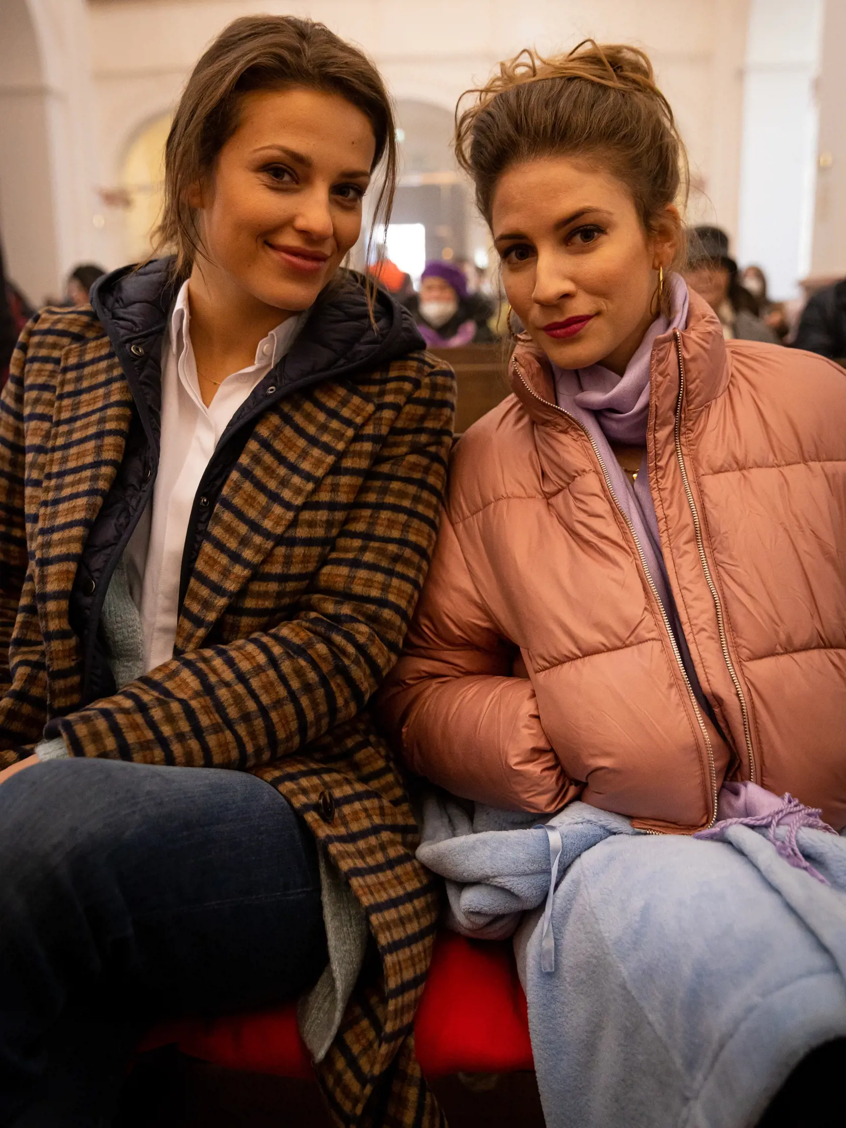Herečka Martina Zábranská s kolegyňou Jankou Kovalčíkovou.