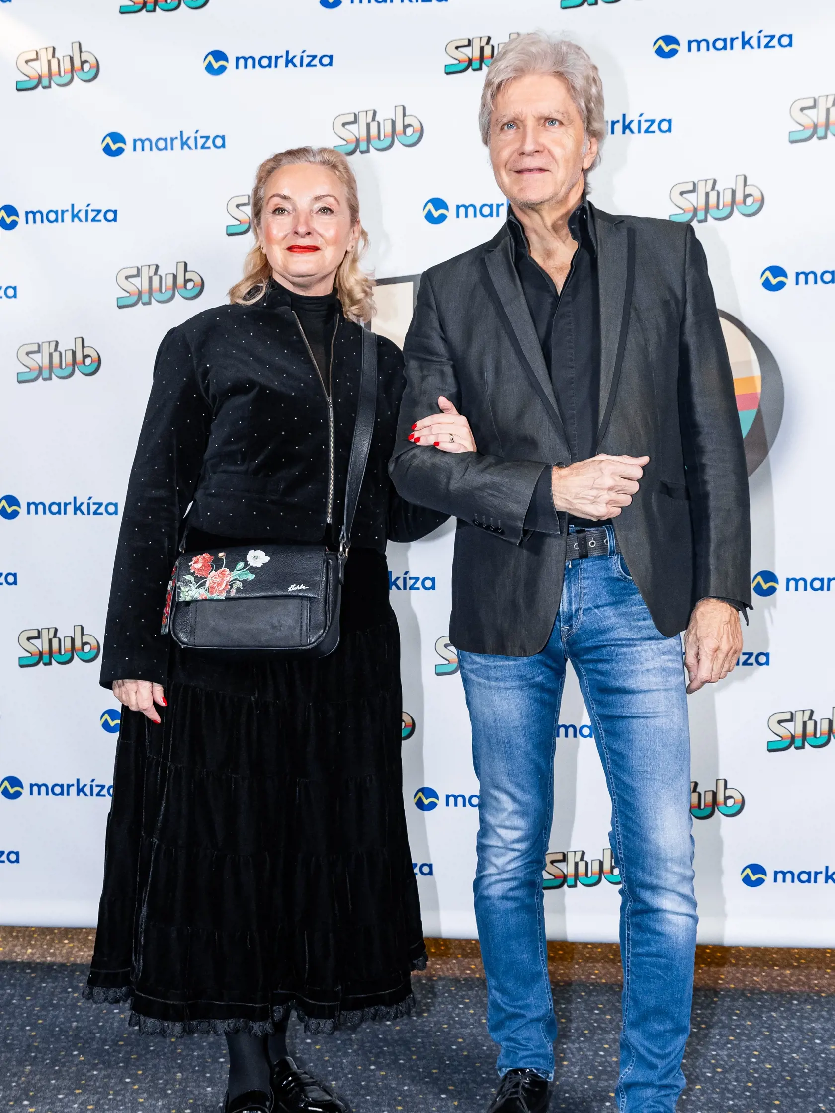 Premiéra denného televízneho seriálu “SĽUB” v Bratislave. Na snímke Eva Pavlíková a Štefan Skrúcaný.