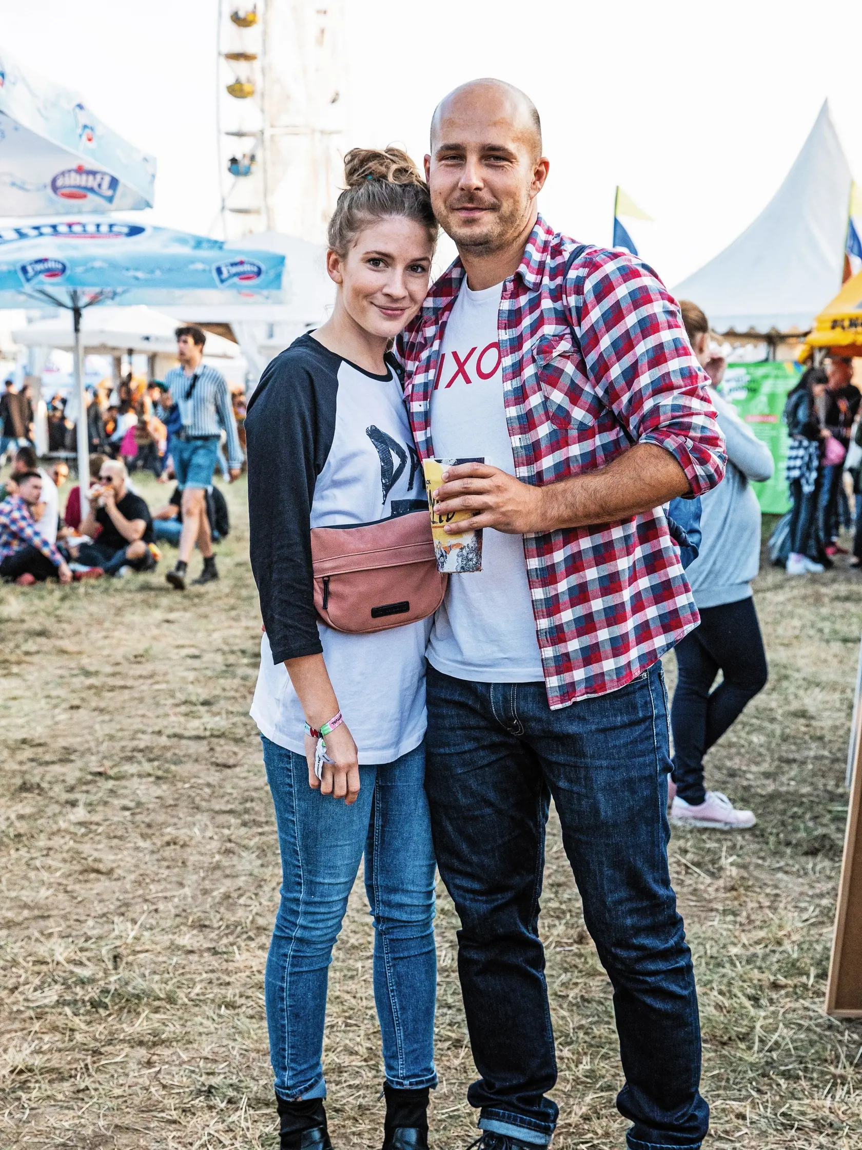 23 ročník festivalu Pohoda. Na fotke: Jana Kovalčíková s priateľom Adamom.