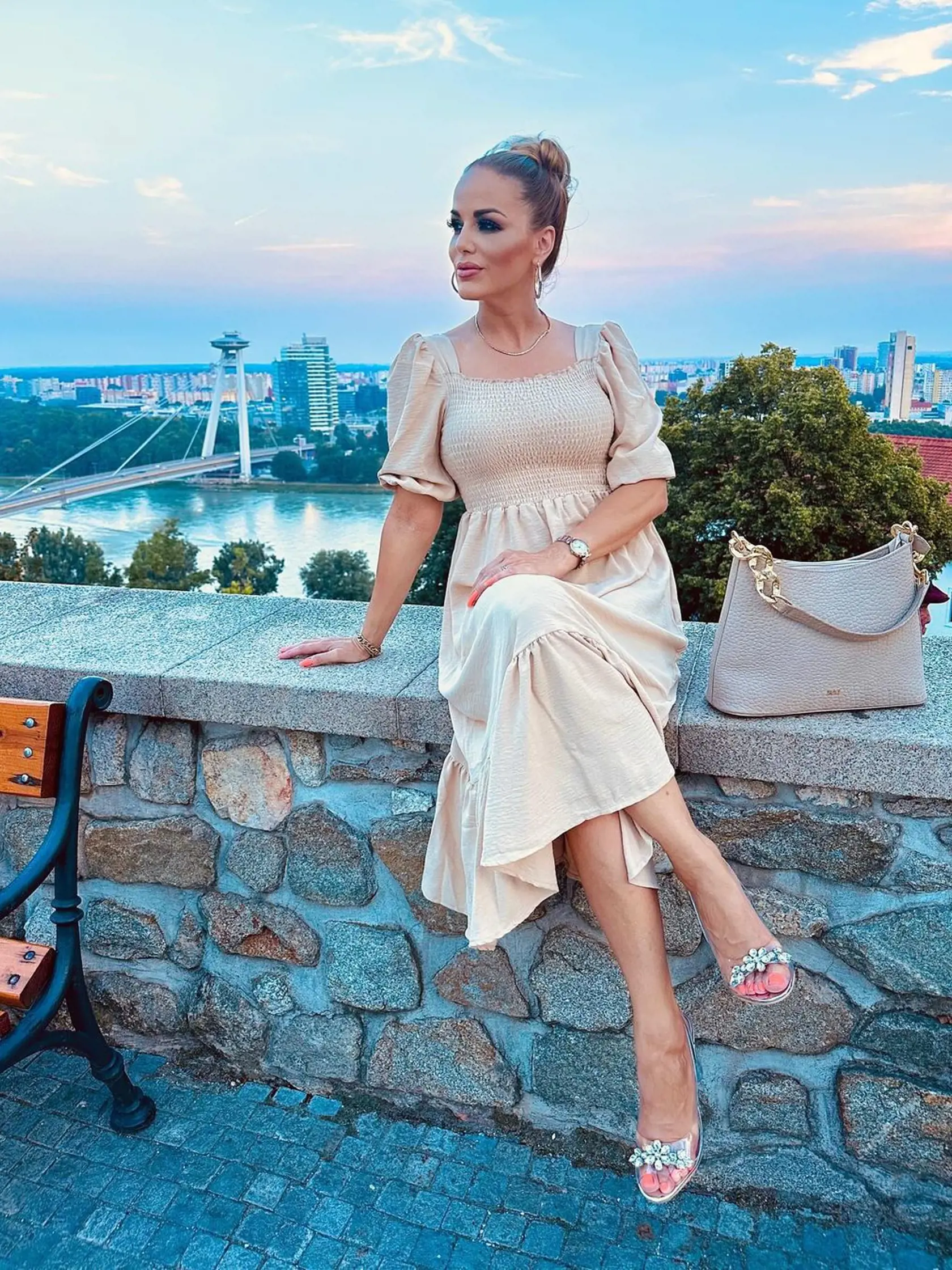 Karin inak ako dokonale namaľovanú nestretnete.