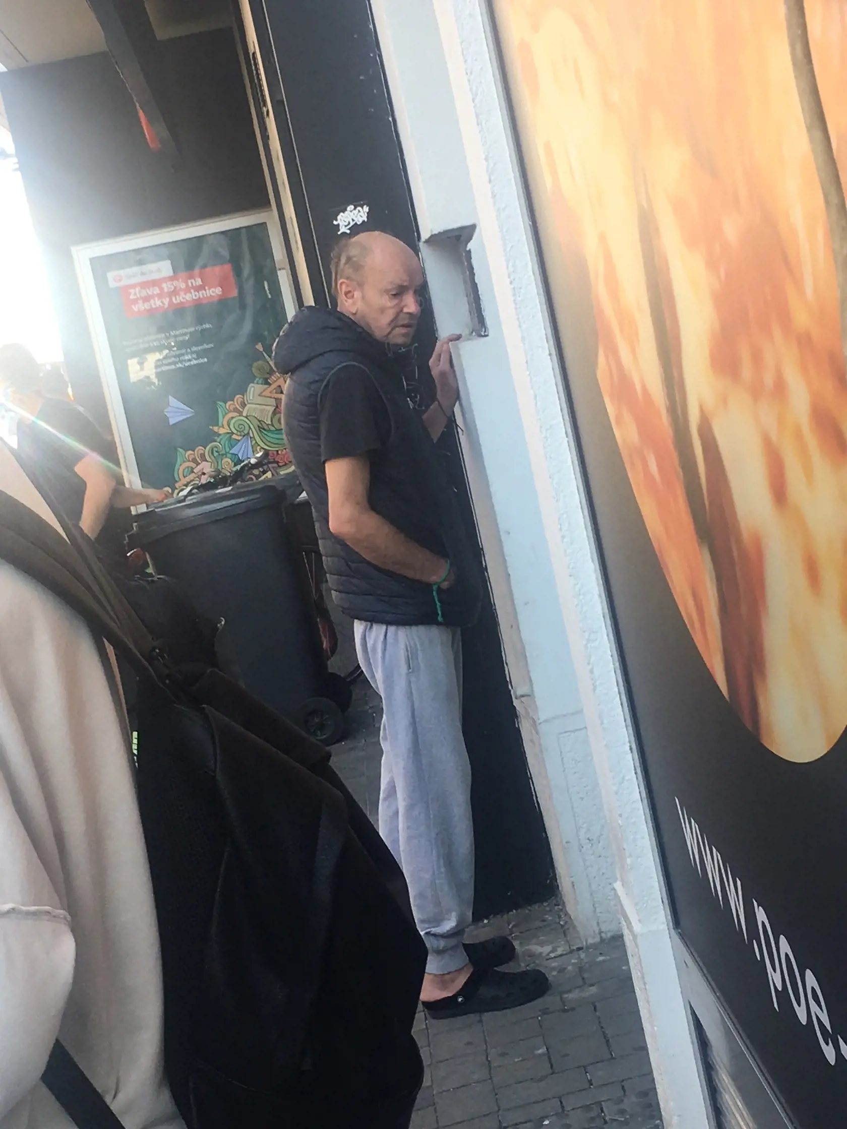 Zničeného lekára Laurinca sa nám podarilo stretnúť na bratislavskej Obchodnej ulici.