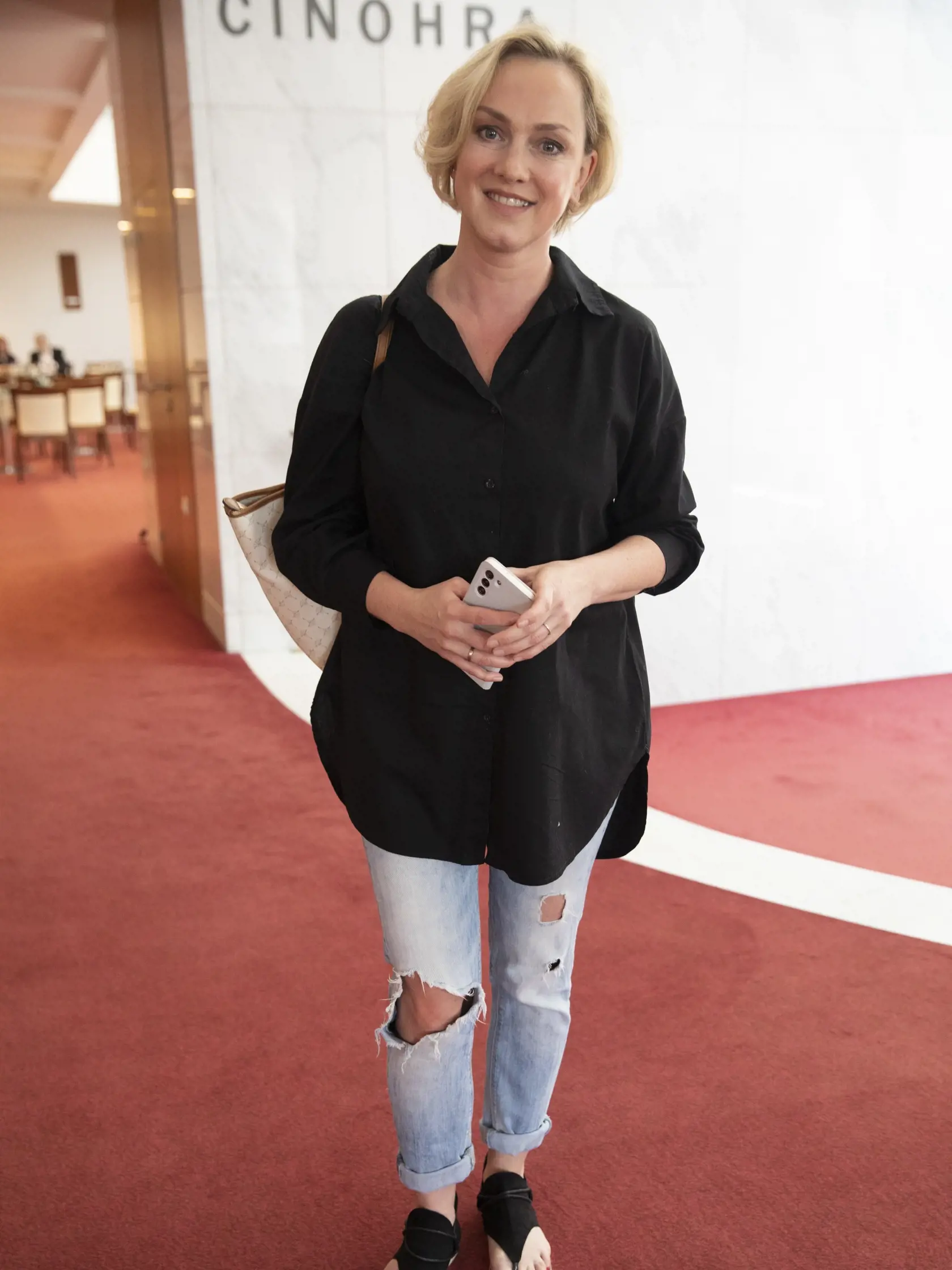 Na snímke sú herci  a tvorcovia divadelnej rozprávky Nebojsa herečka Monika Hilmerová