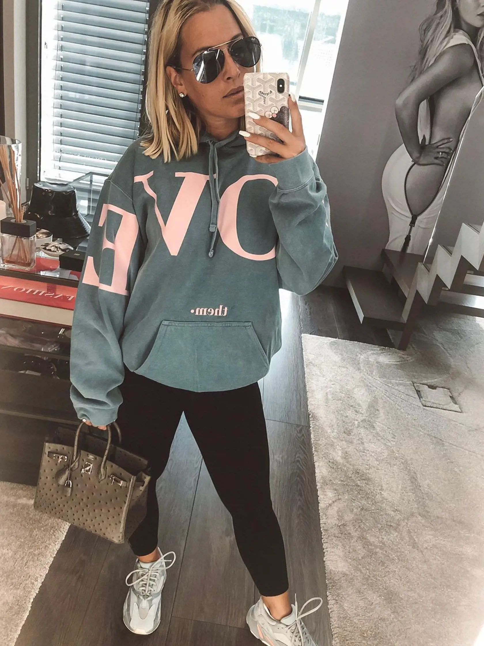 Dominika Cibulková má slabosť na krásne kabelky.