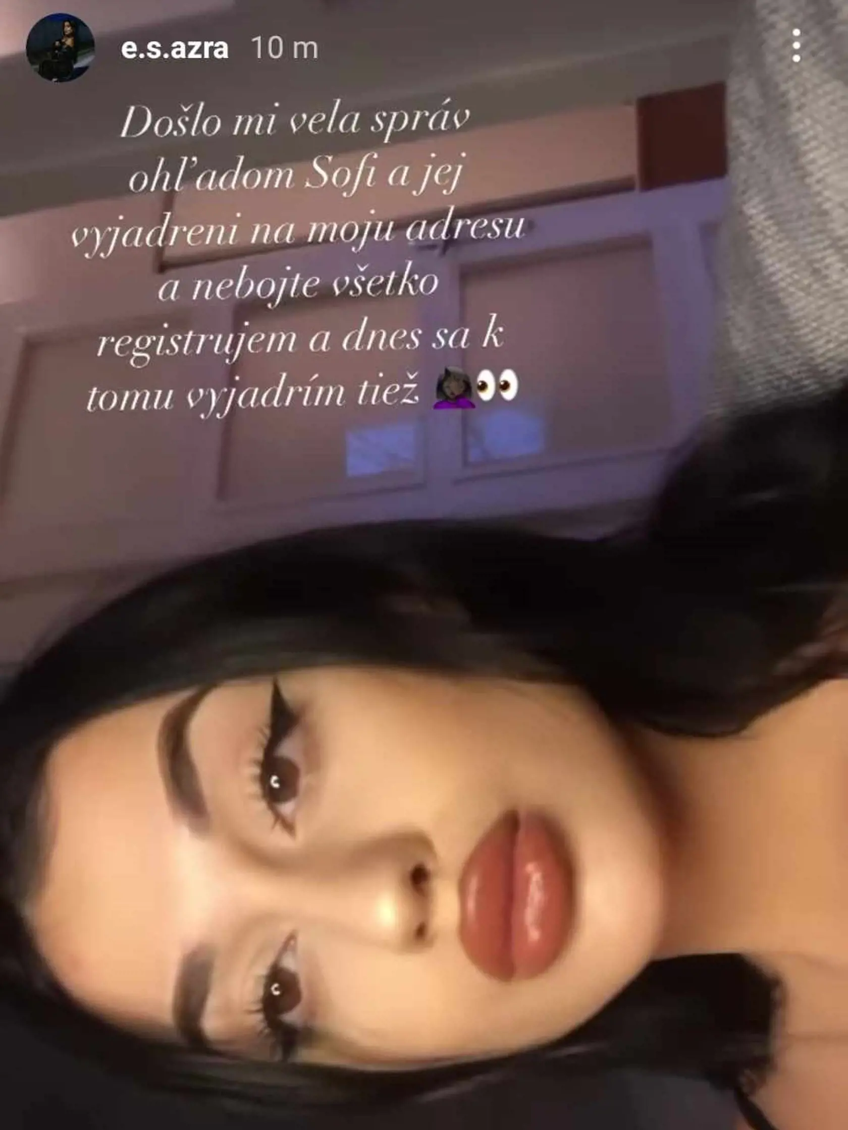 Azra svojim fanúšikom sľúbila vyjadrenie na ostré slová Sofi.