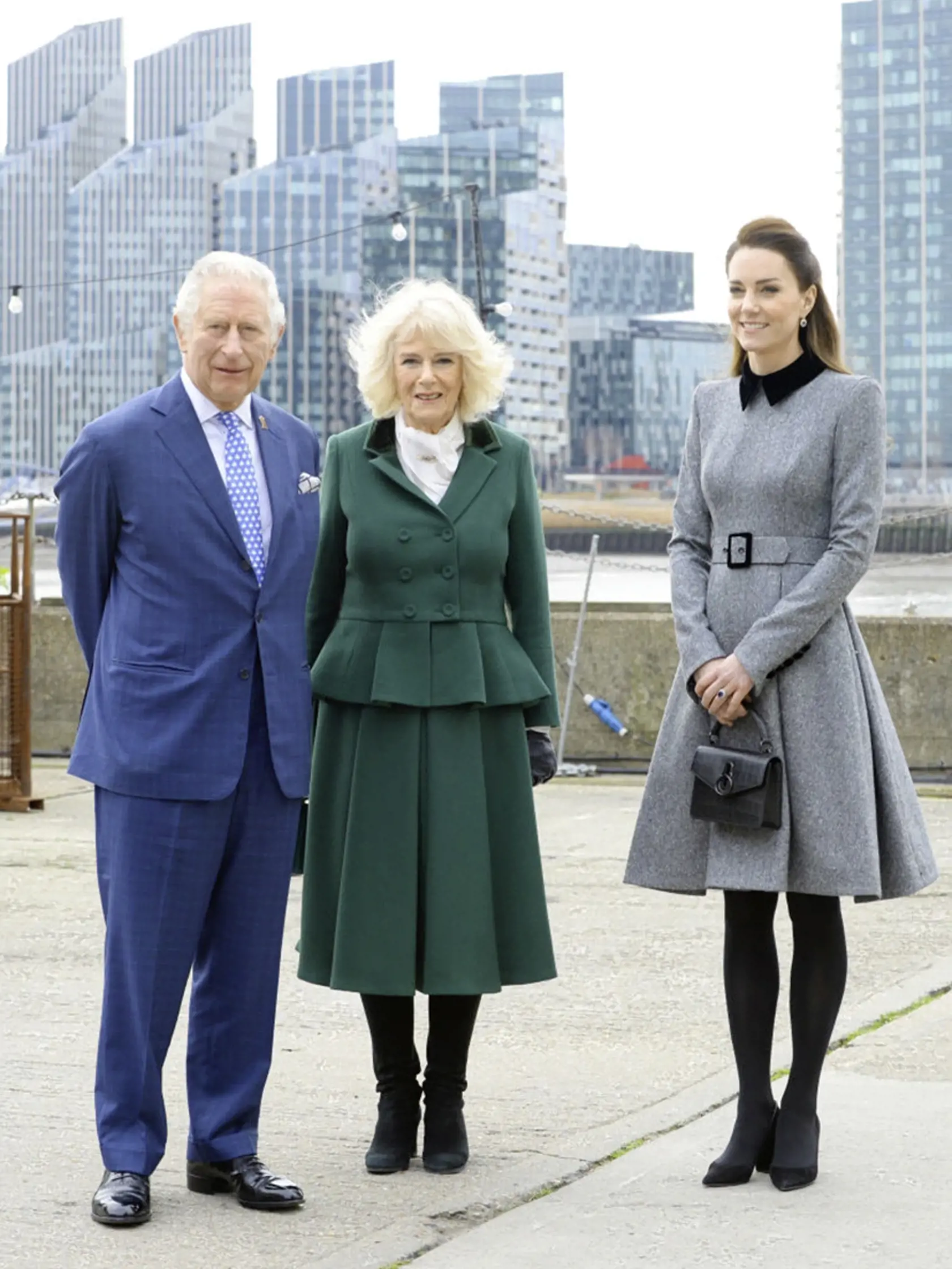 Princ Charles s manželkou Camillou a vojvodkyňou Kate