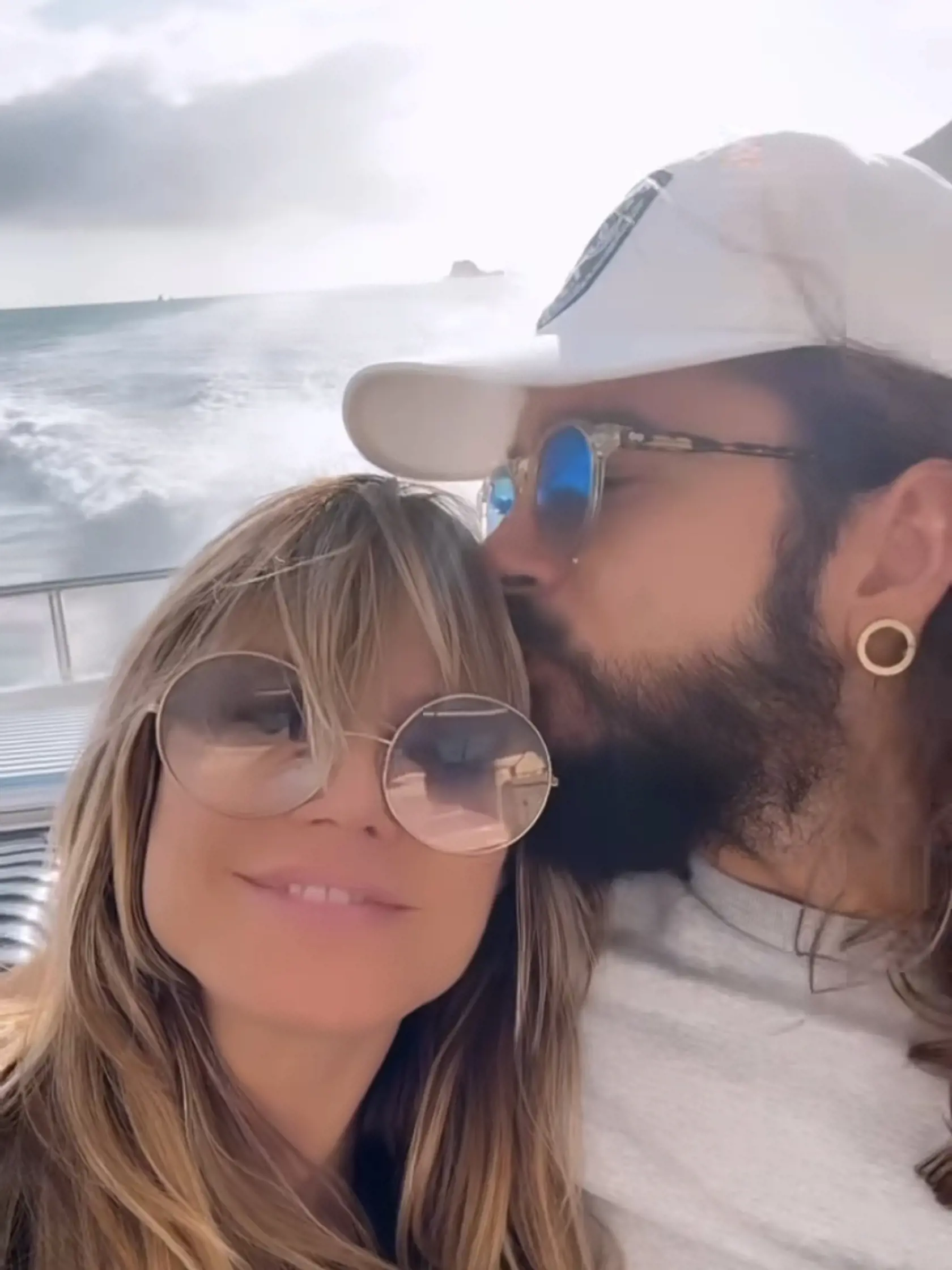 Heidi Klum s manželom žije Tomom Kaulitzom žije tu a teraz.