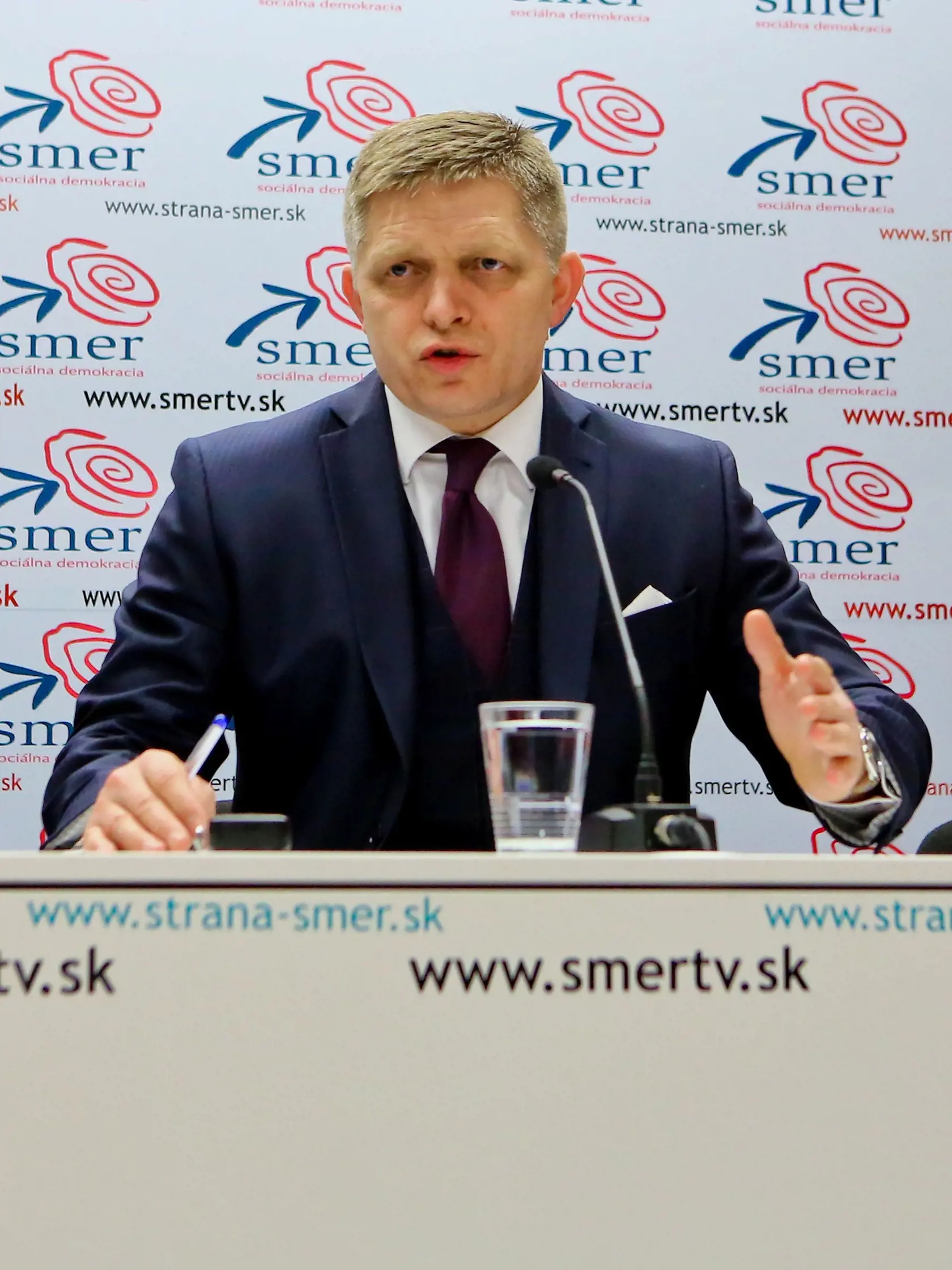 Robert Fico rozhodol, že Ján Richter musí skončiť.