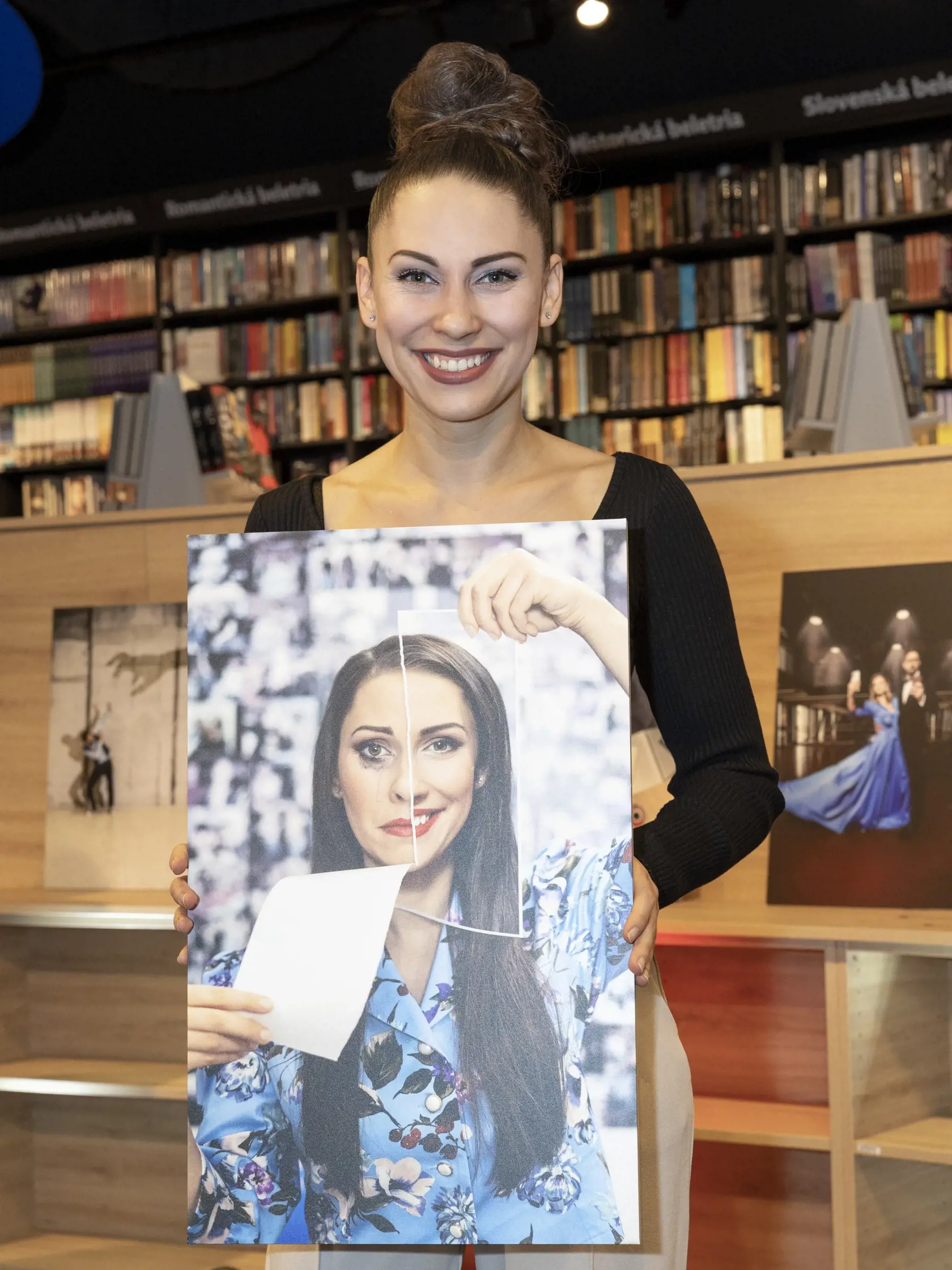 Krst charitatívneho kalendára nadácie TV JOJ v kníhkupectve Panta Rhei. Na snímke je Dominika Žiaranová.