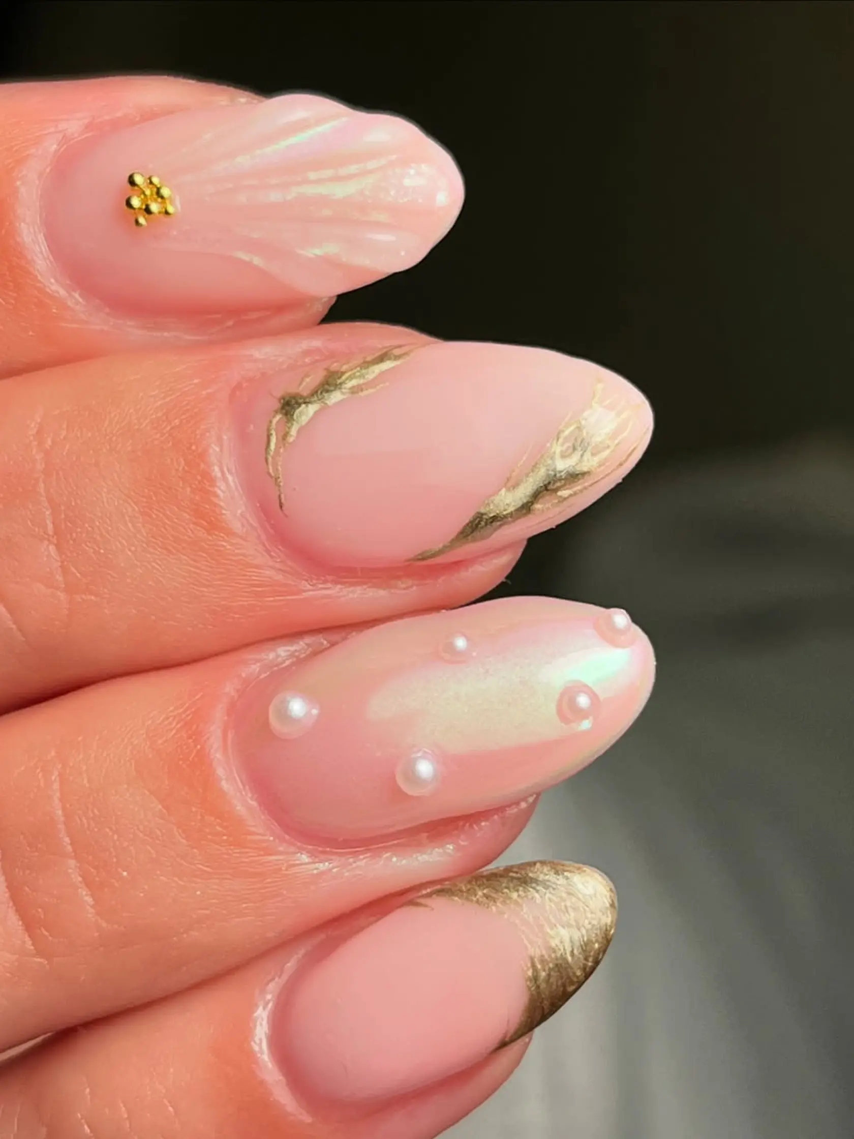 Dubajská manikúra od @nbk.nails.by.kira