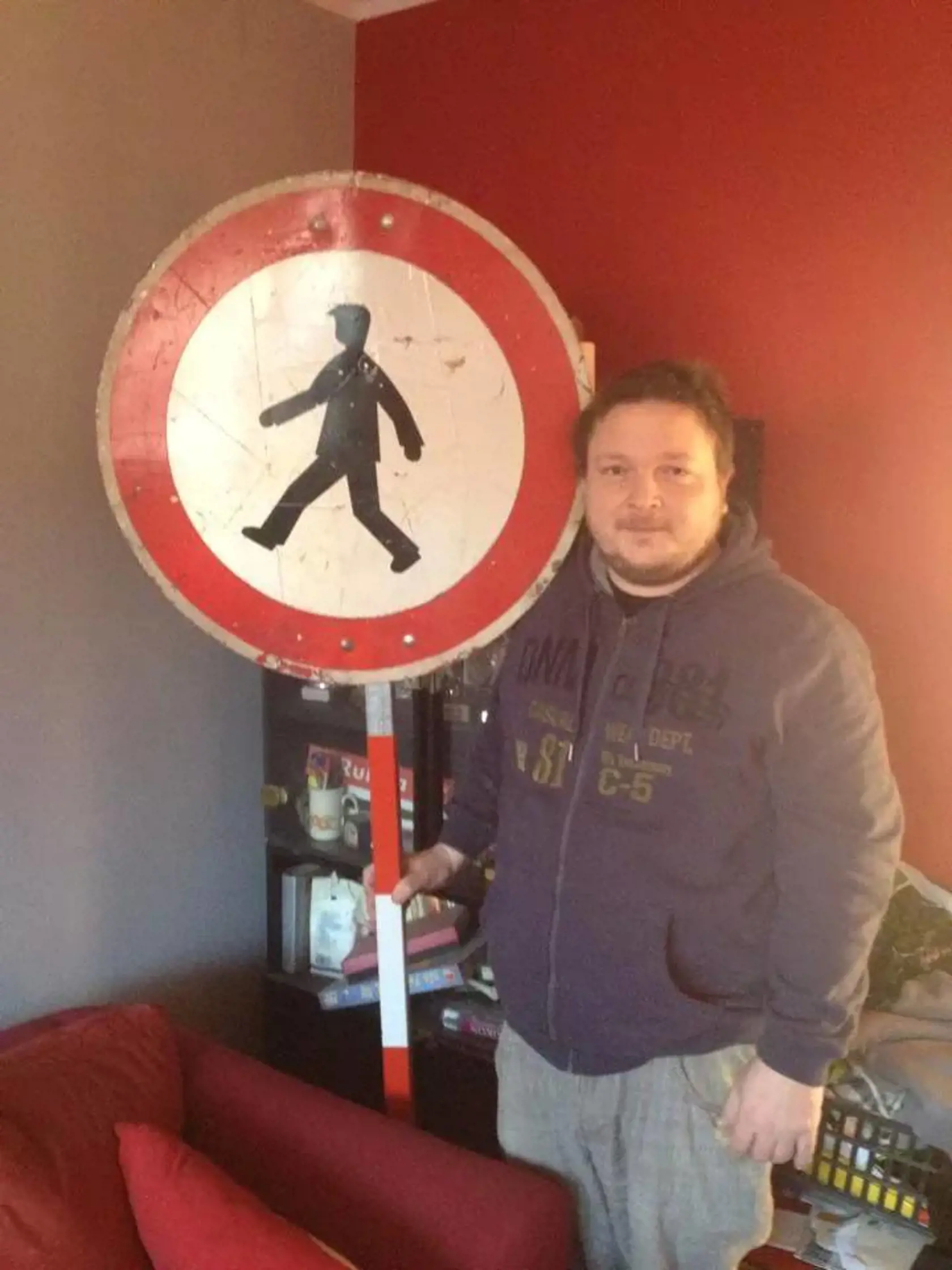 Líder kapely Para Tomáš Lasky Šedivý (37)