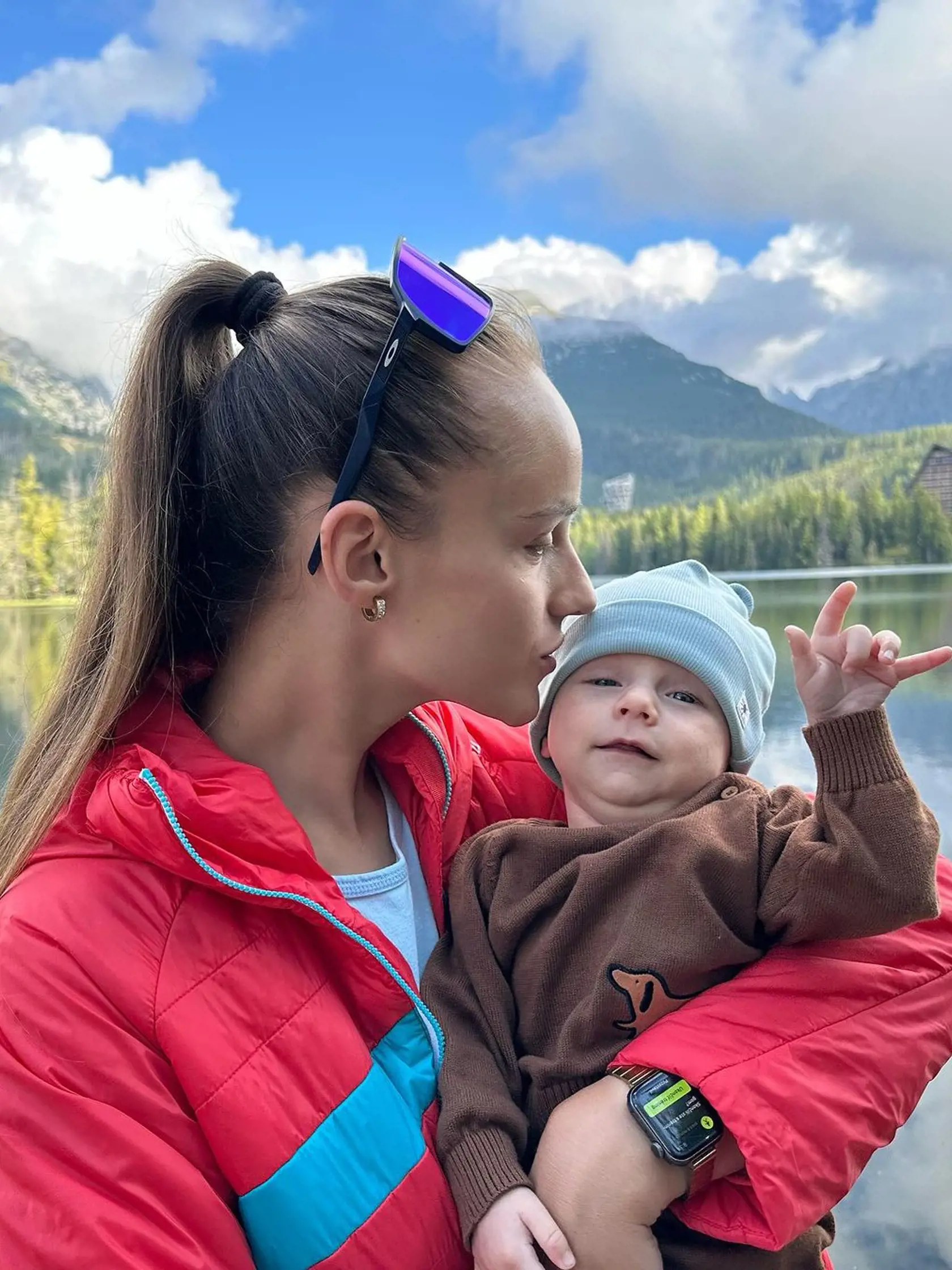 Ivana Bezdeda so synčekom Jakubkom (4 mes.).