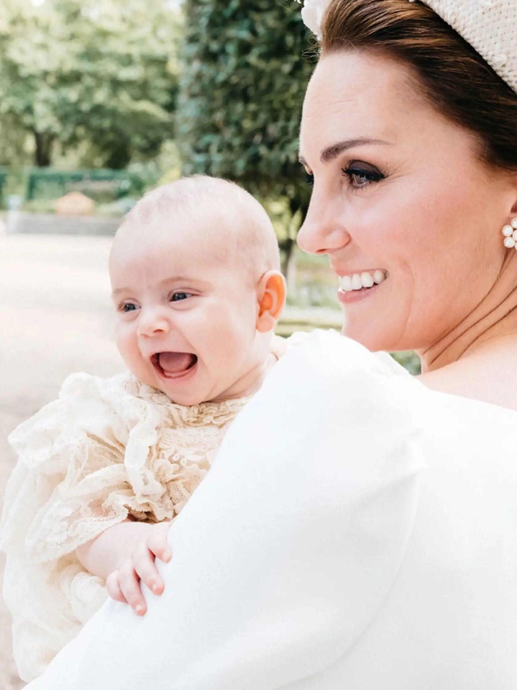 Dvorný fotograf Williama a Kate je Matt Porteous, ktorý zväčšil kráľovskú dvojicu na množstve udalostí.