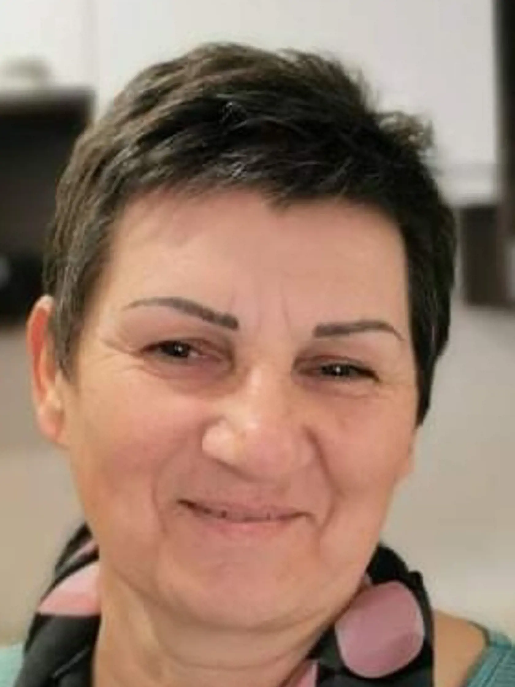 Anna Auxtová (†56) zomrela.
