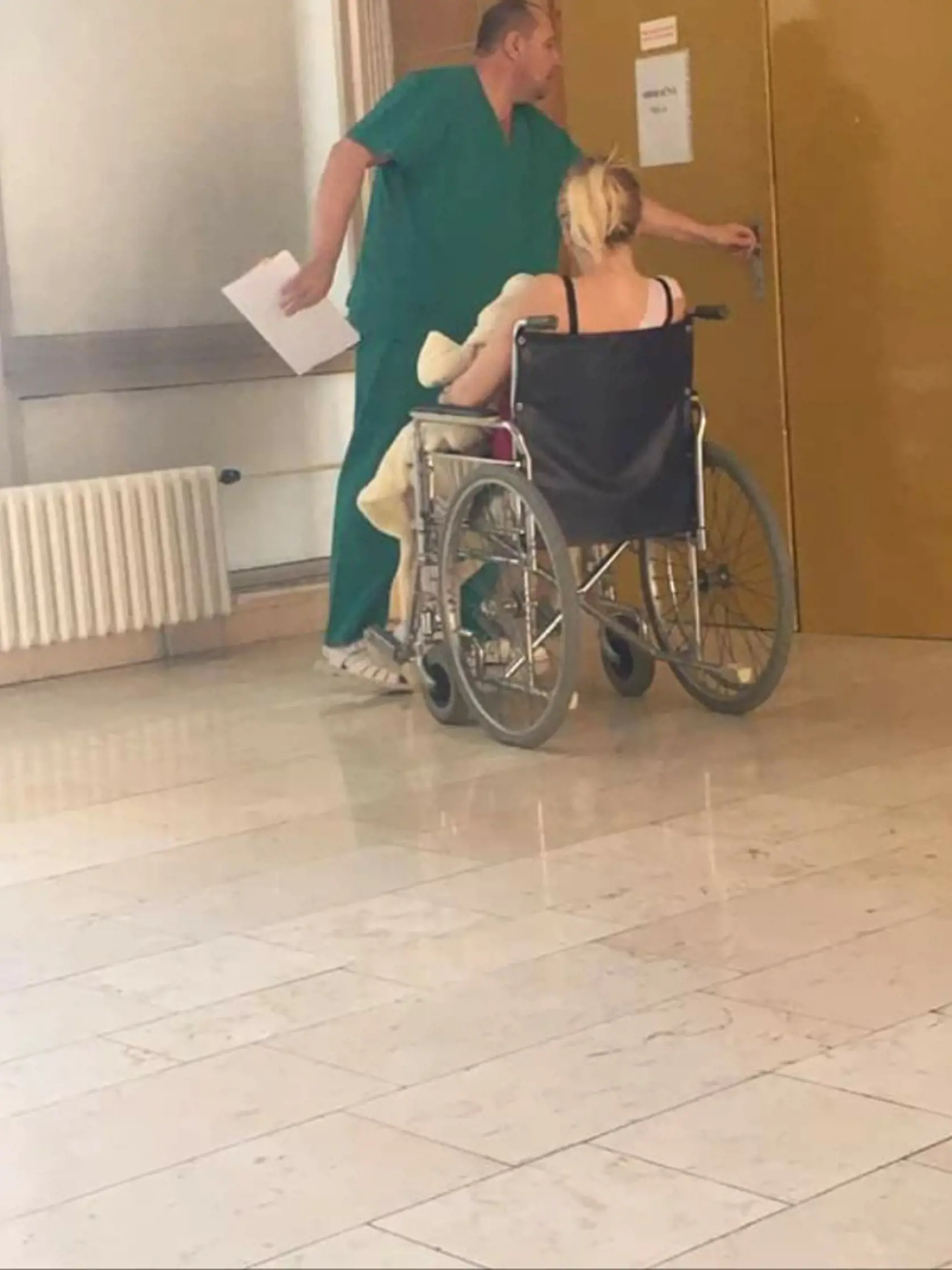 Balúchová pár minút pred cisárskym rezom.