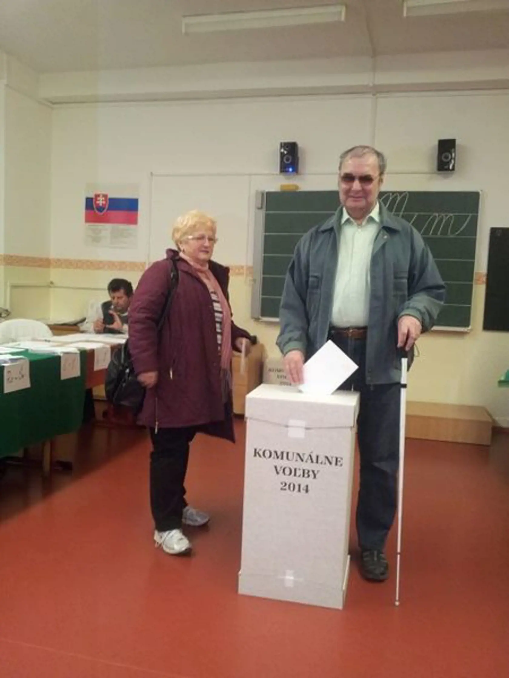 V Žiline volil i nevidomý Milan Antal.