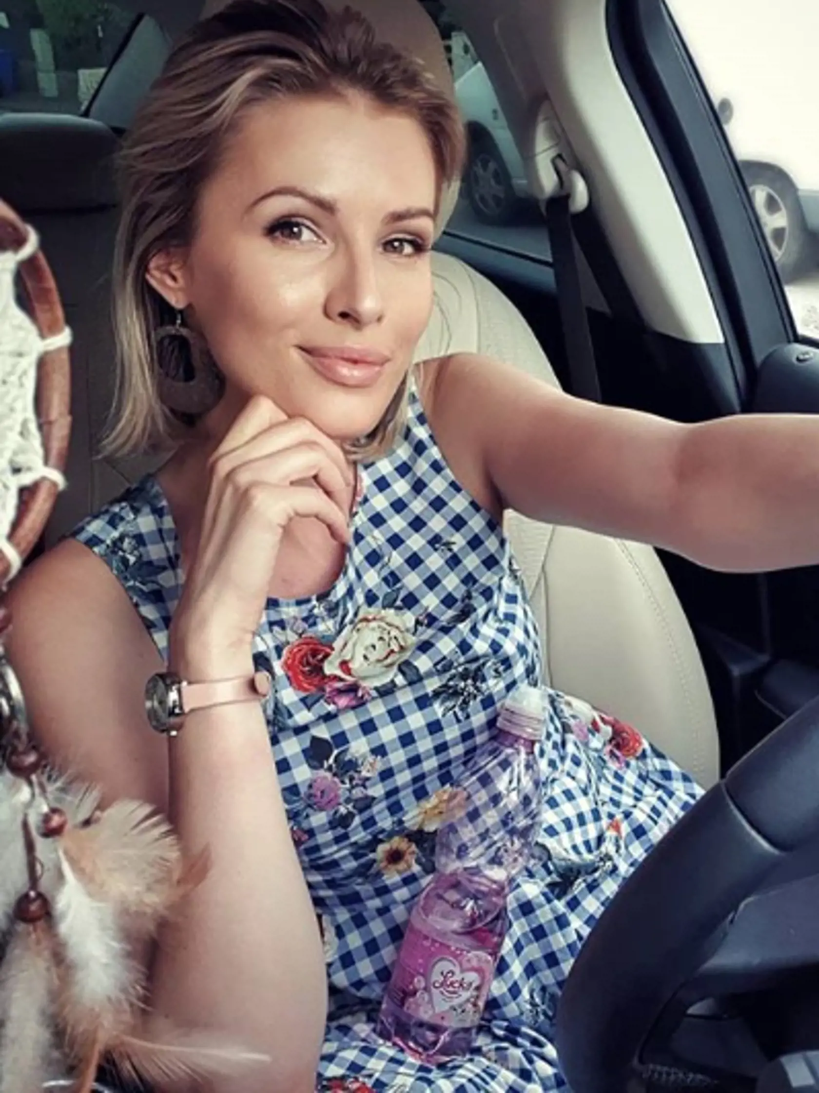 Miriam Kalisová bez 3D mihalníc. Vidno to vôbec?