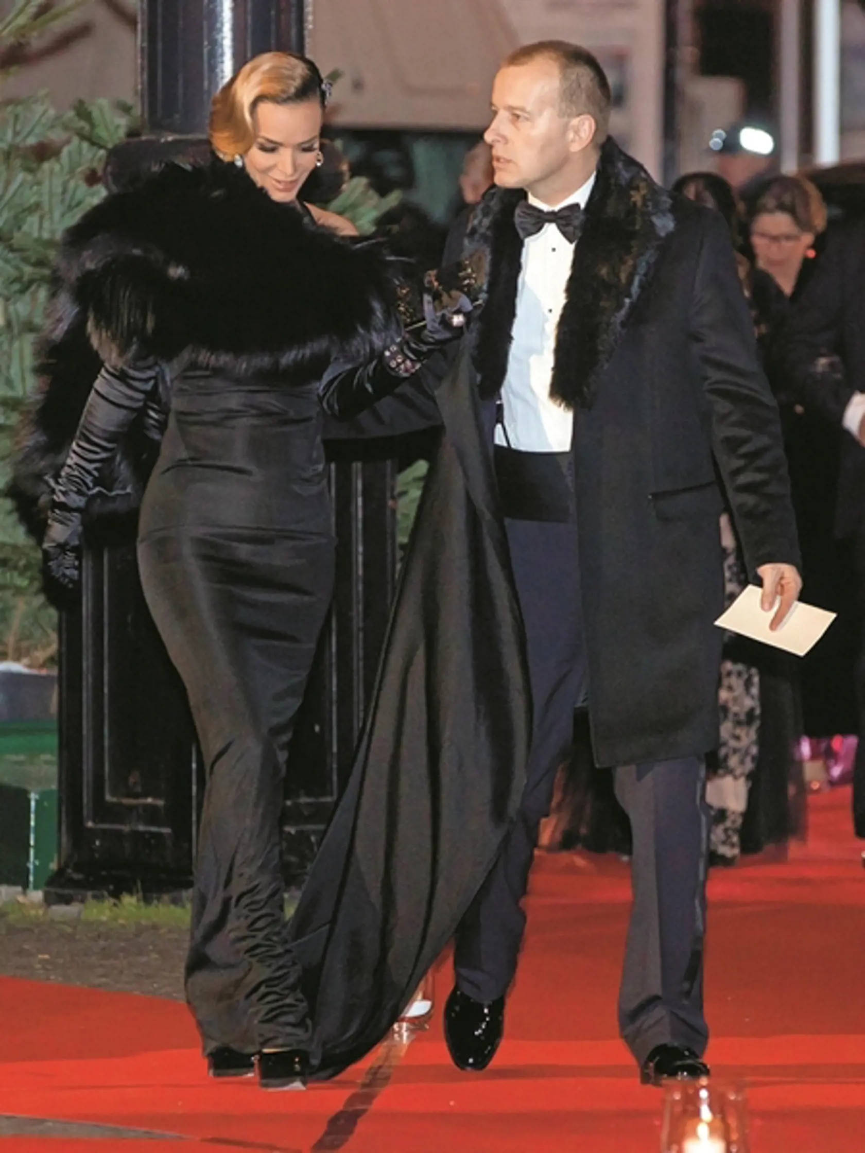 Boris Kollár a Andrea Heringhová na Plese v opere ako pár.
