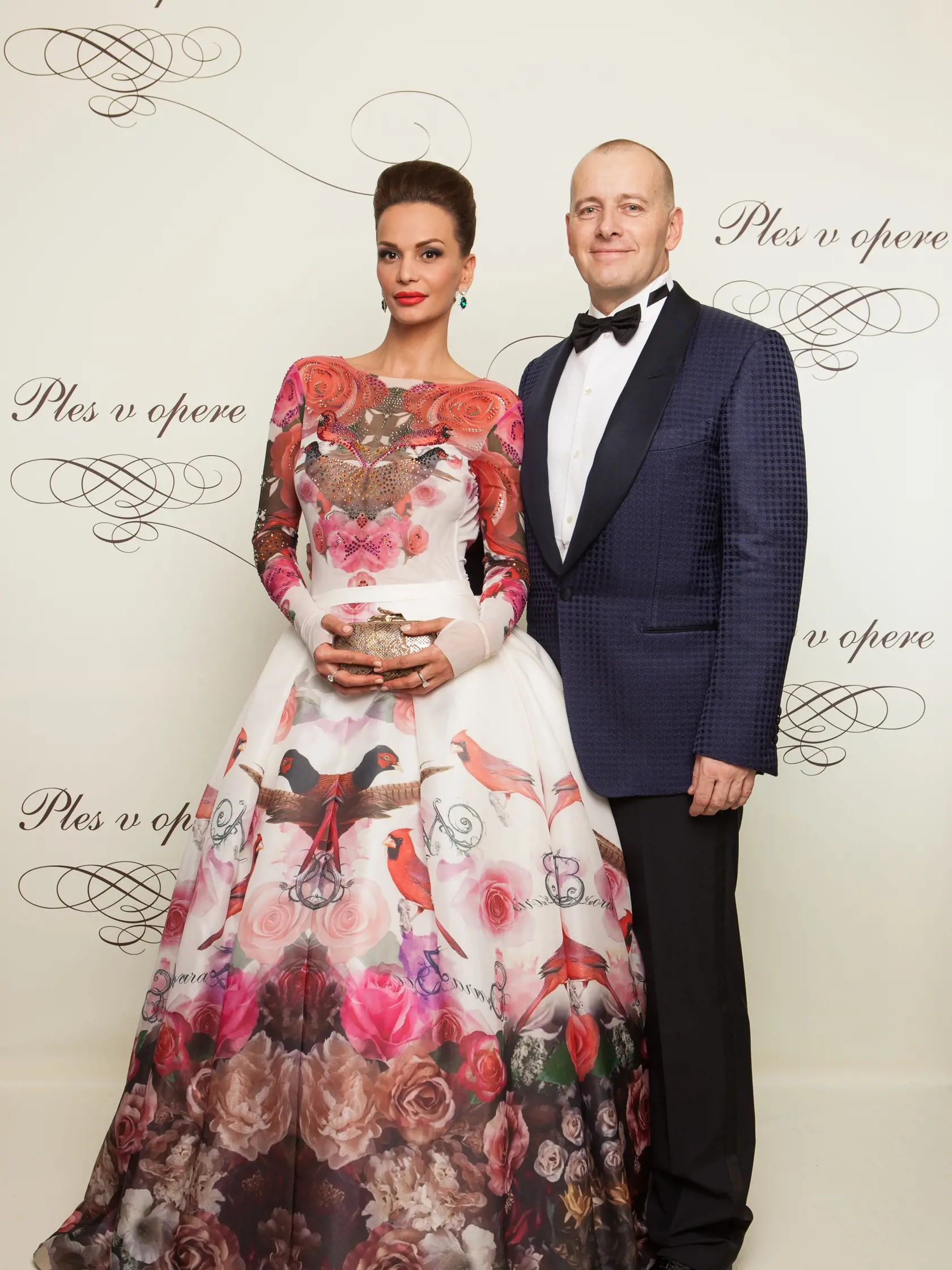 ples v opere, fotenie pri stene