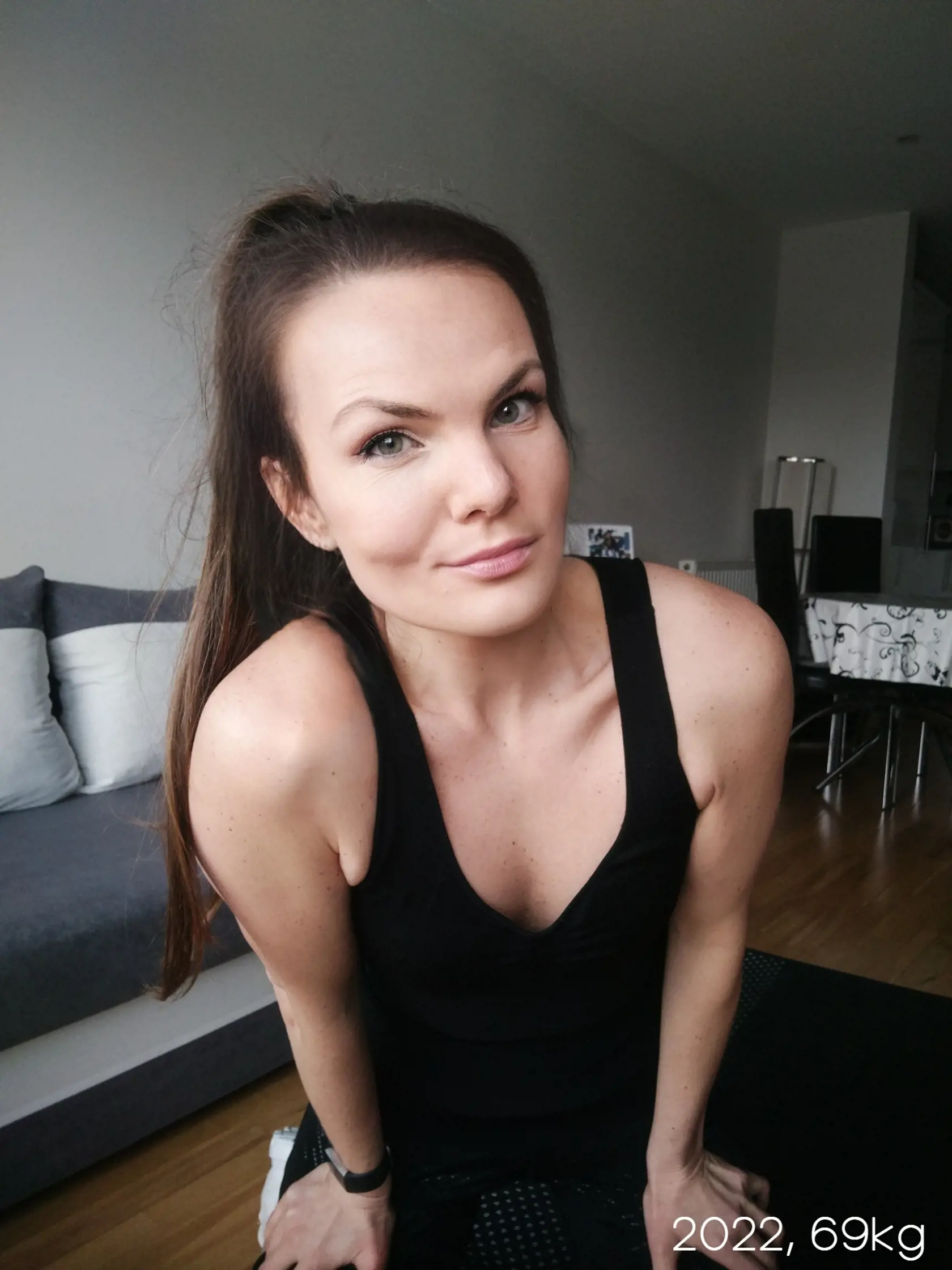 Rok 2022: Nina si pri 176 cm drží váhu okolo 70 kíl.
