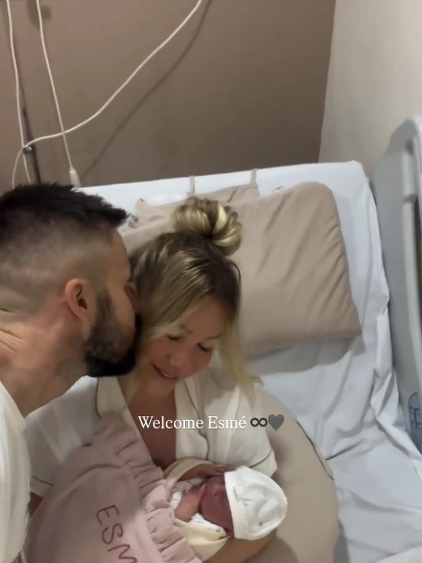 Tereza a Milan Bendovci zo šou Svadba na prvý pohľad privítali na svet dcérku. Dostala meno Esmé.