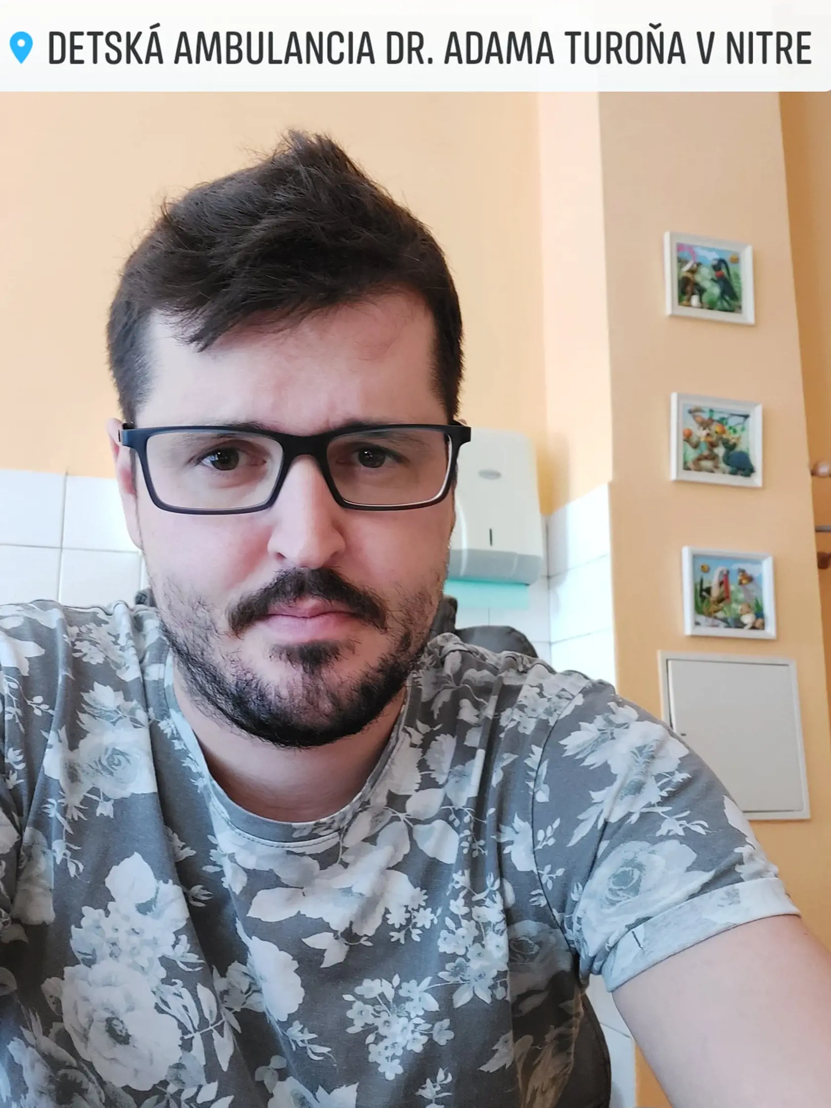 MUDr. Adam Turoň vo svojej ordinácii