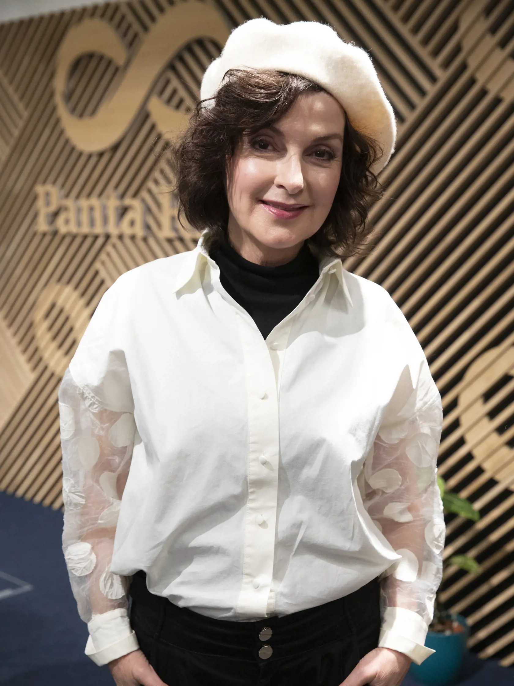Krst knihy Emmy Tekelyovej ,, Byť ženou je úžasné “.
Na snímke Beáta Dubasová
