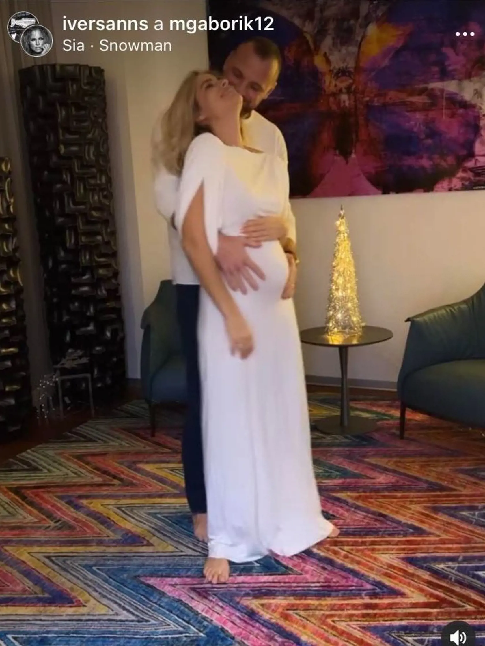 Ivana Gáborík deň pred Vianocami prezradila, že čaká druhé dieťatko.