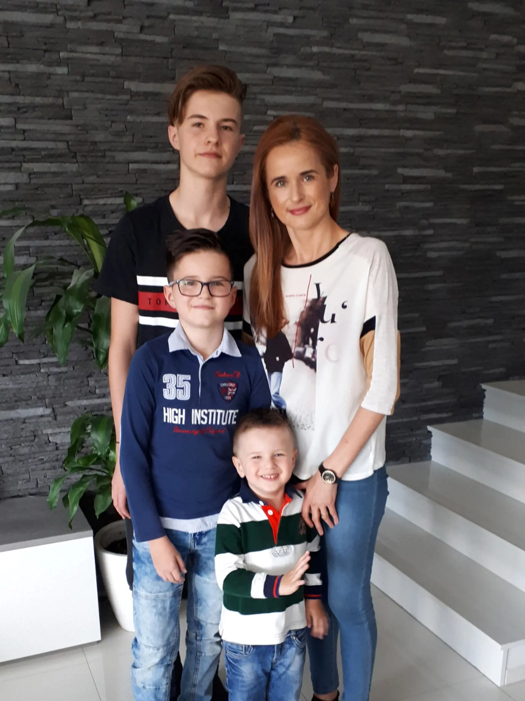 STRACH O ŽIVOBYTIE Manželka Martina Ribára ostala s tromi synmi bez príjmu. Pomohla jej rodina i priatelia.