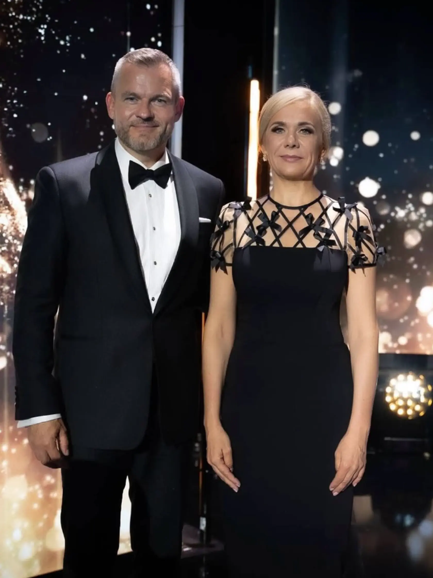 Stretnutie s prezidentom má za sebou aj ministerka hospodárstva Denisa Saková (Hlas). Zúčastnila sa koncertu Slovenskej filharmónie v Prezidentskej záhrade pri príležitosti prvého výročia inaugurácie Petra Pellegriniho. „Rovnako ako v deň jeho inaugurácie, aj dnes cítim hlbokú hrdosť a úctu. V čase, keď Slovensko potrebuje istotu, rozvahu a jednotu, máme v čele štátu človeka, ktorý si tieto hodnoty nesie v srdci. Dôstojne, pokojne a s rešpektom reprezentuje našu krajinu – doma aj vo svete,“ myslí si Saková.