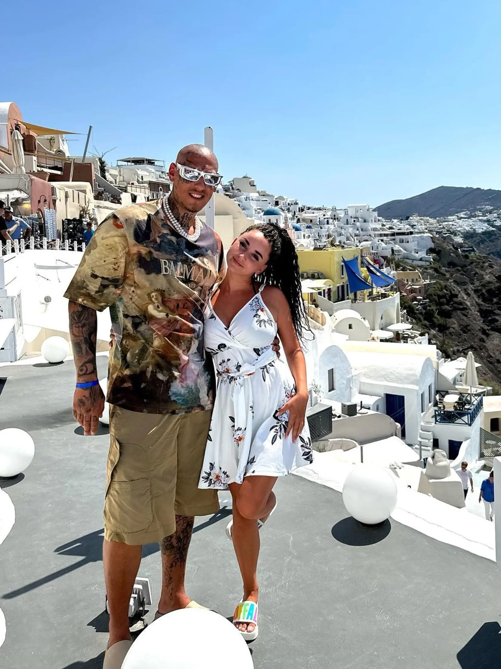 V lete dovolenkoval s deťmi a priateľkou Cynthiou. Cynthia je už minulosťou.
