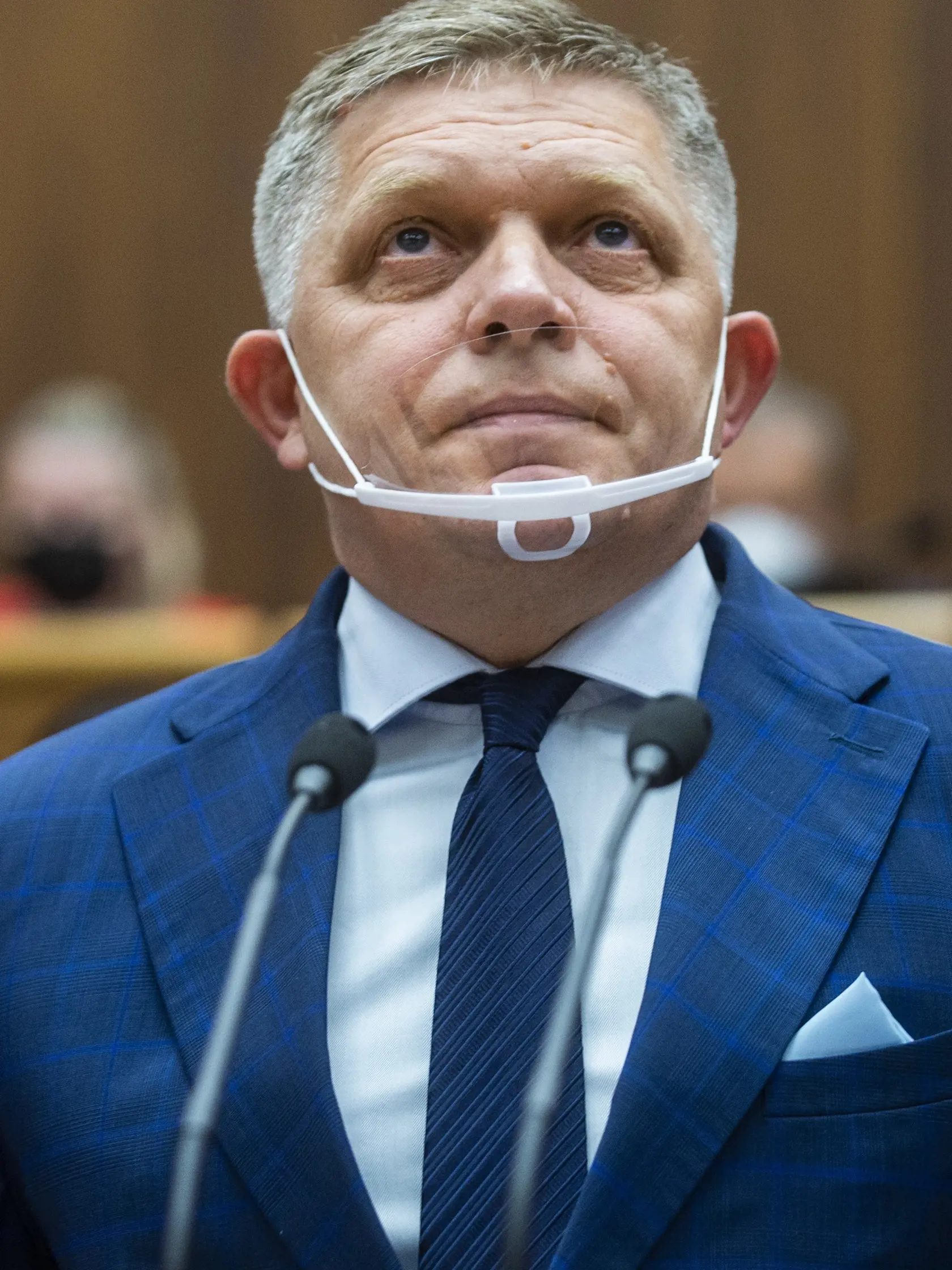 Na snímke poslanec NR SR Robert Fico (Smer-SD) počas mimoriadnej 31. schôdze parlamentu, na ktorej minister vnútra SR Roman Mikulec (OĽaNO) má čeliť odvolávaniu v Bratislave 15. júna 2021. FOTO TASR - Jakub Kotian 
