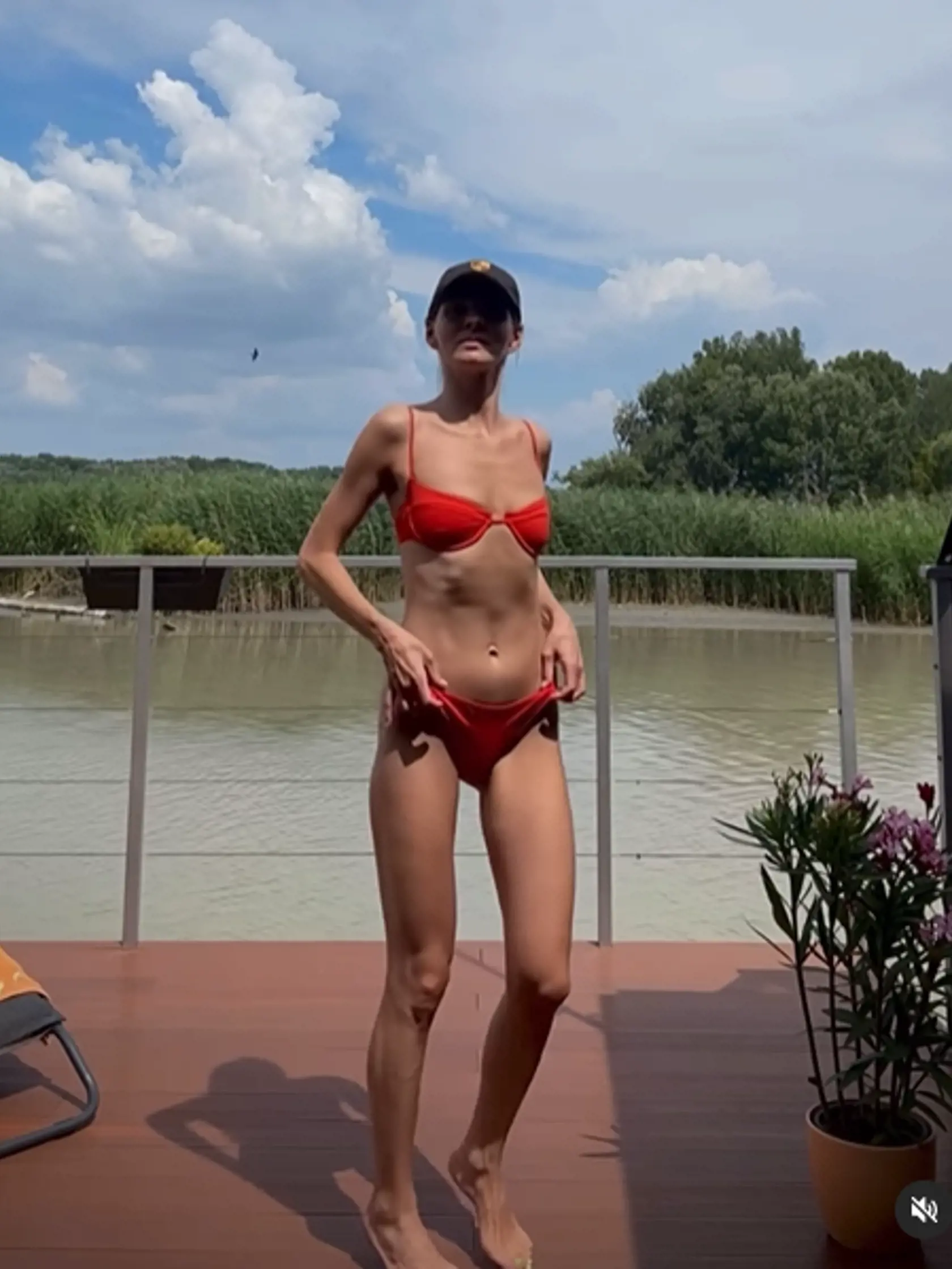 Monika Szabó sa dala na pilates a upravila si jedálniček. Je štíhla ako prútik.