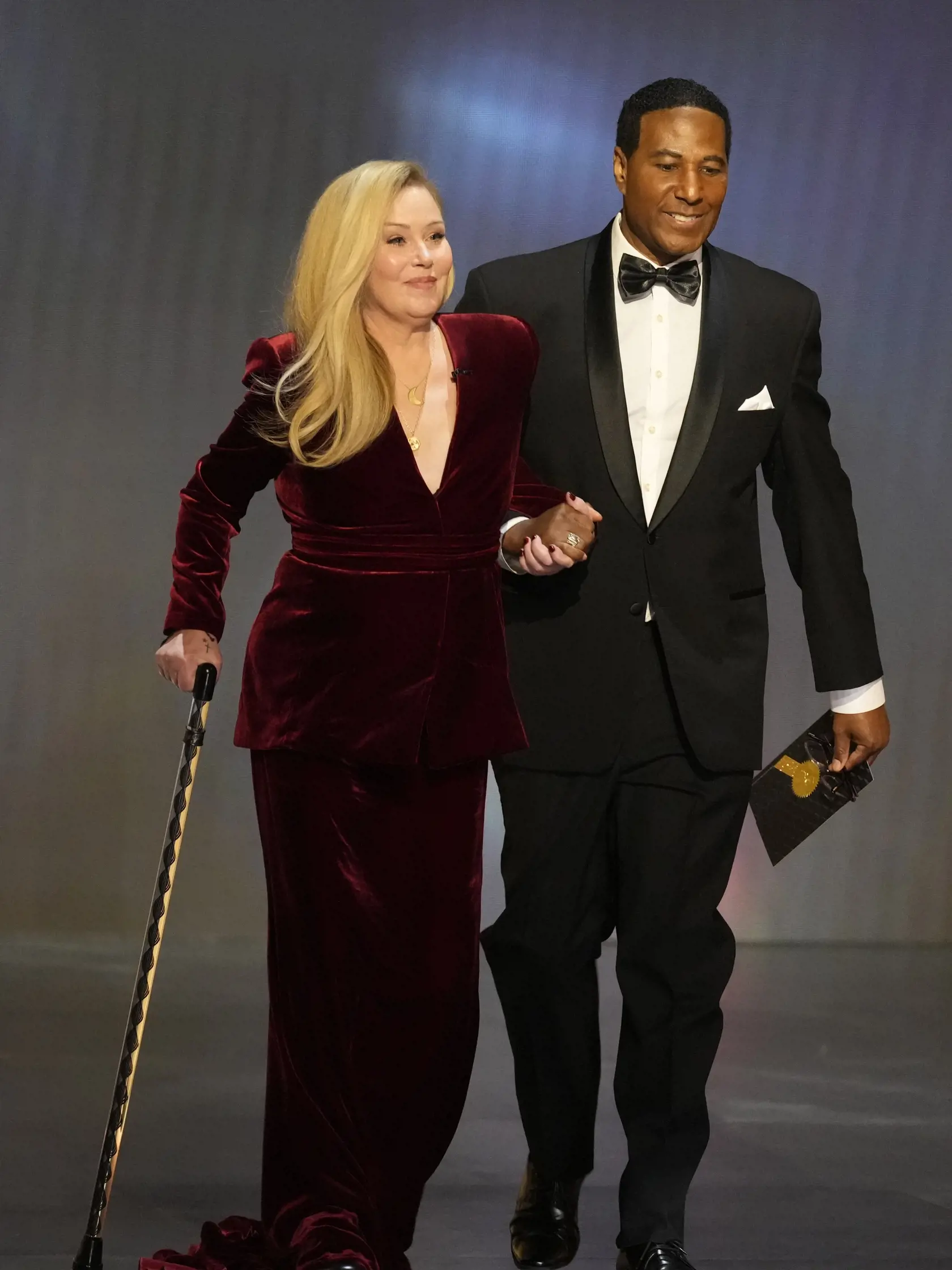 Na snímke americká herečka Christina Applegatová počas 75. ročníka odovzdávania amerických televíznych cien Emmy v americkom Los Angeles 15. januára 2024.