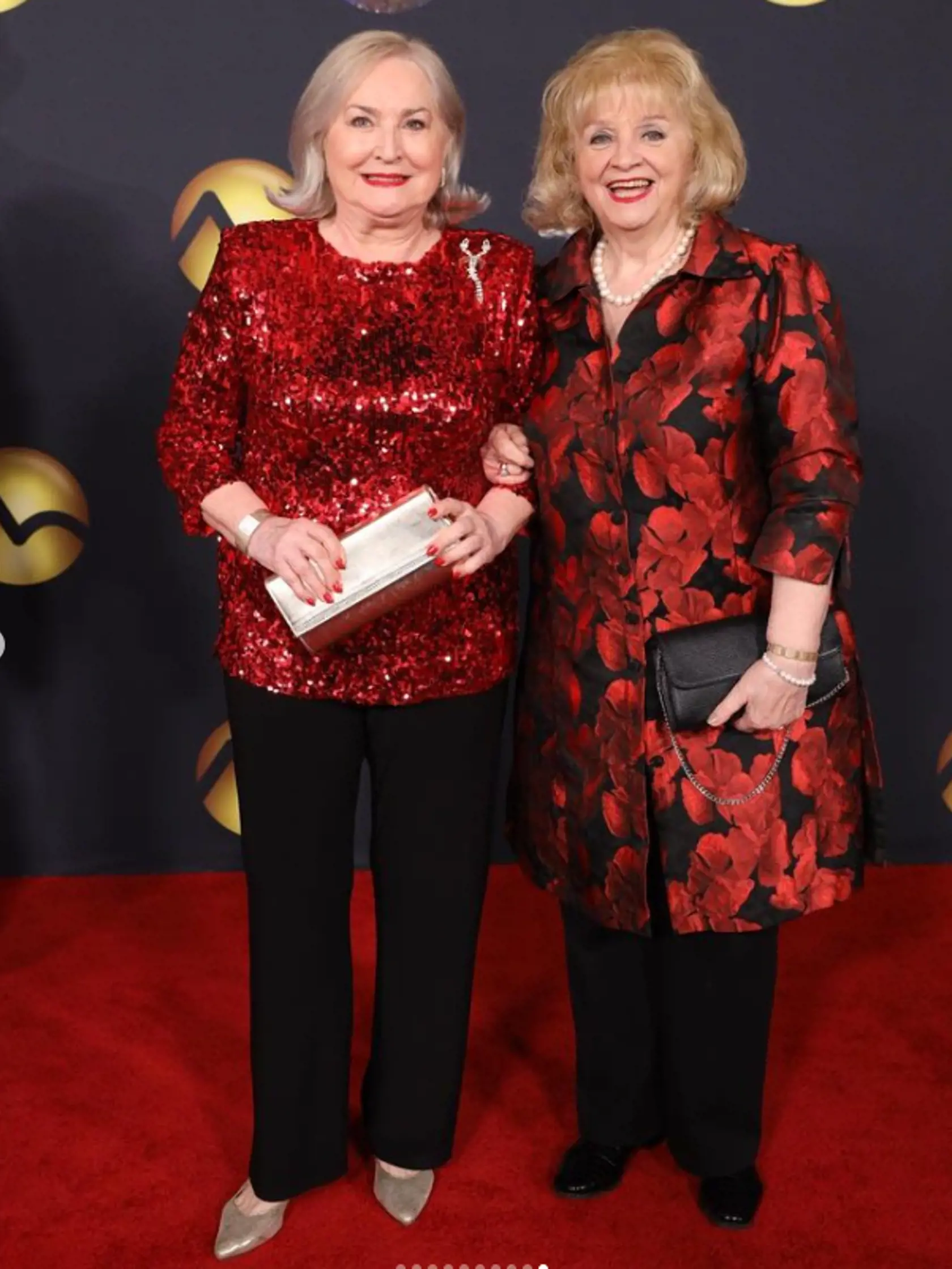 Legendárne hlásateľky Ada Straková a Nora Beňačková.