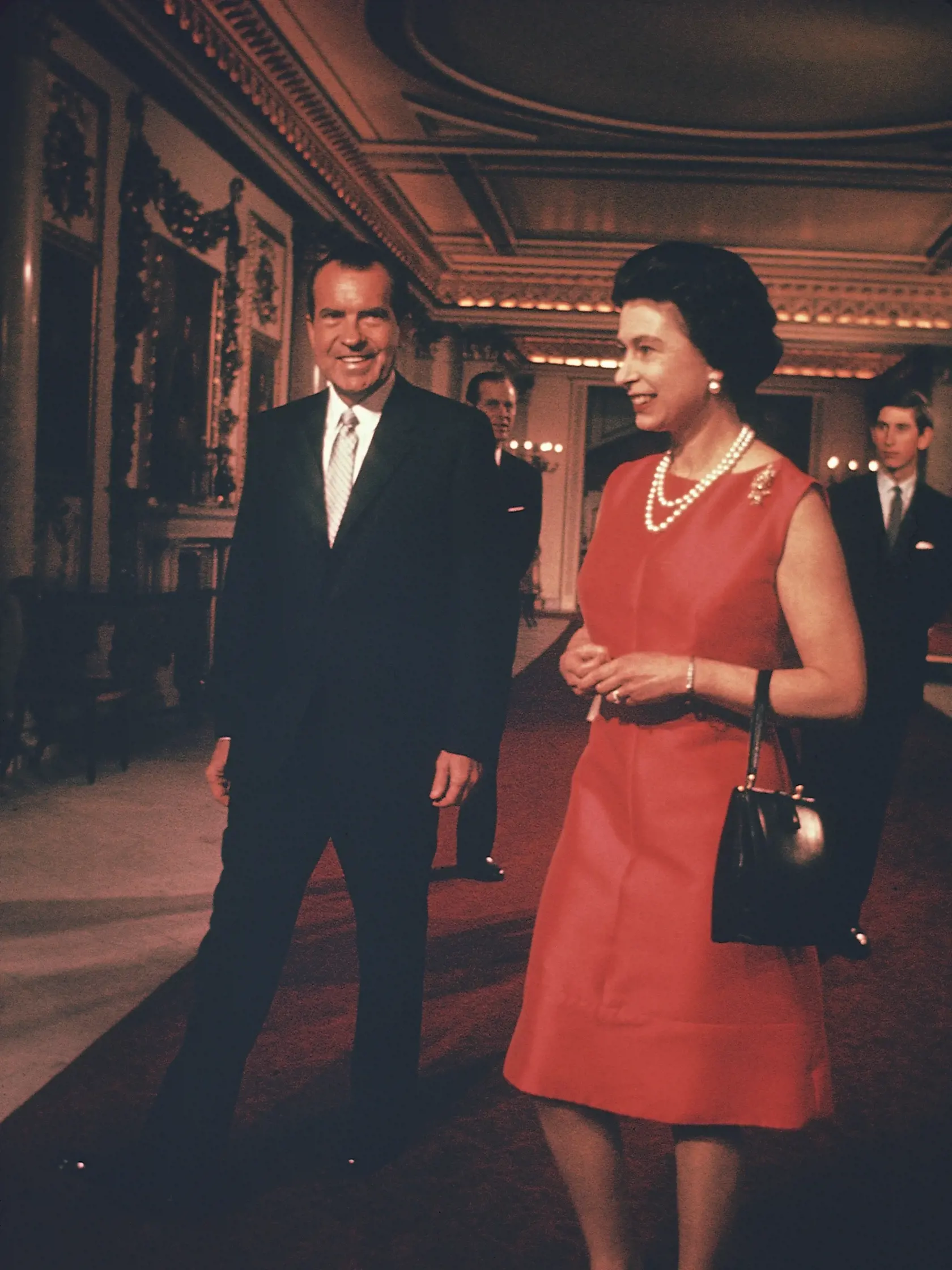 Kráľovná Alžbeta II. a americký prezident Richard Nixon.
