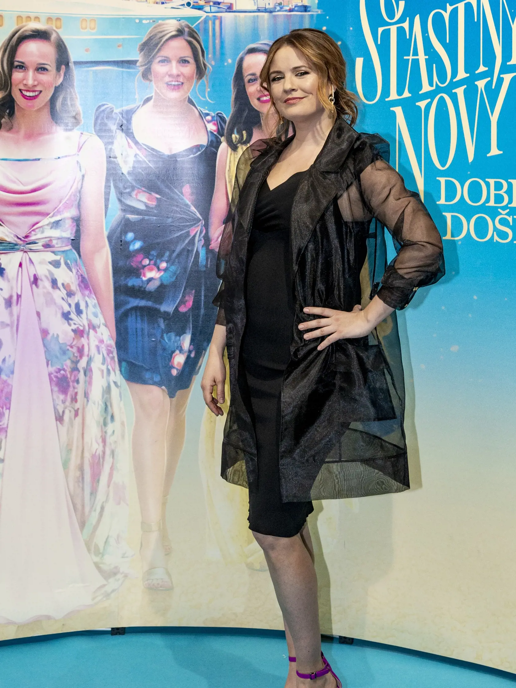 Herečka Zuzana Norisová popôrodné kilá ešte všetky nezhodila, no napriek tomu vyzerala dobre.