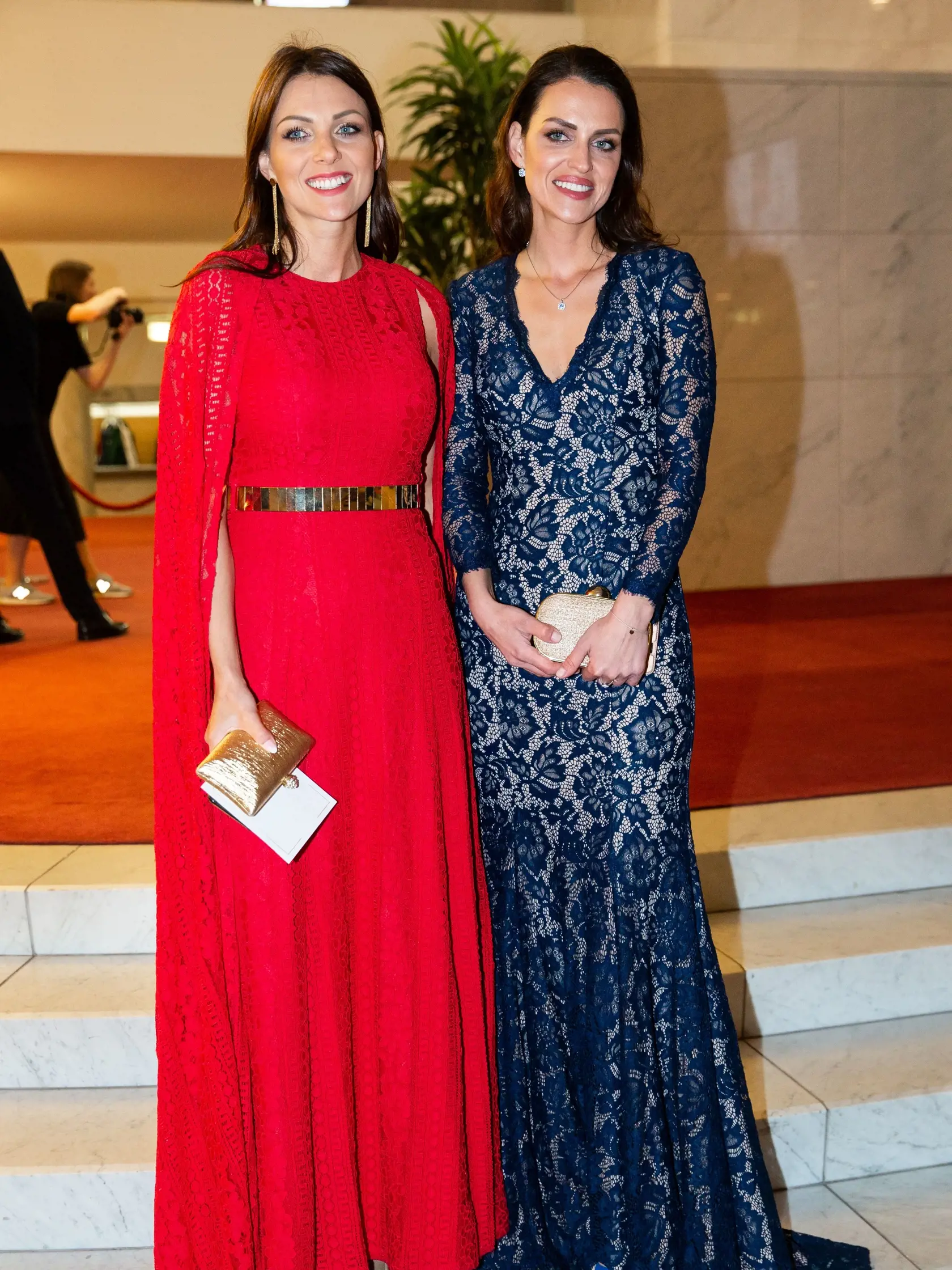 Martina Schindlerová so setrou Mariannou na galavečere.