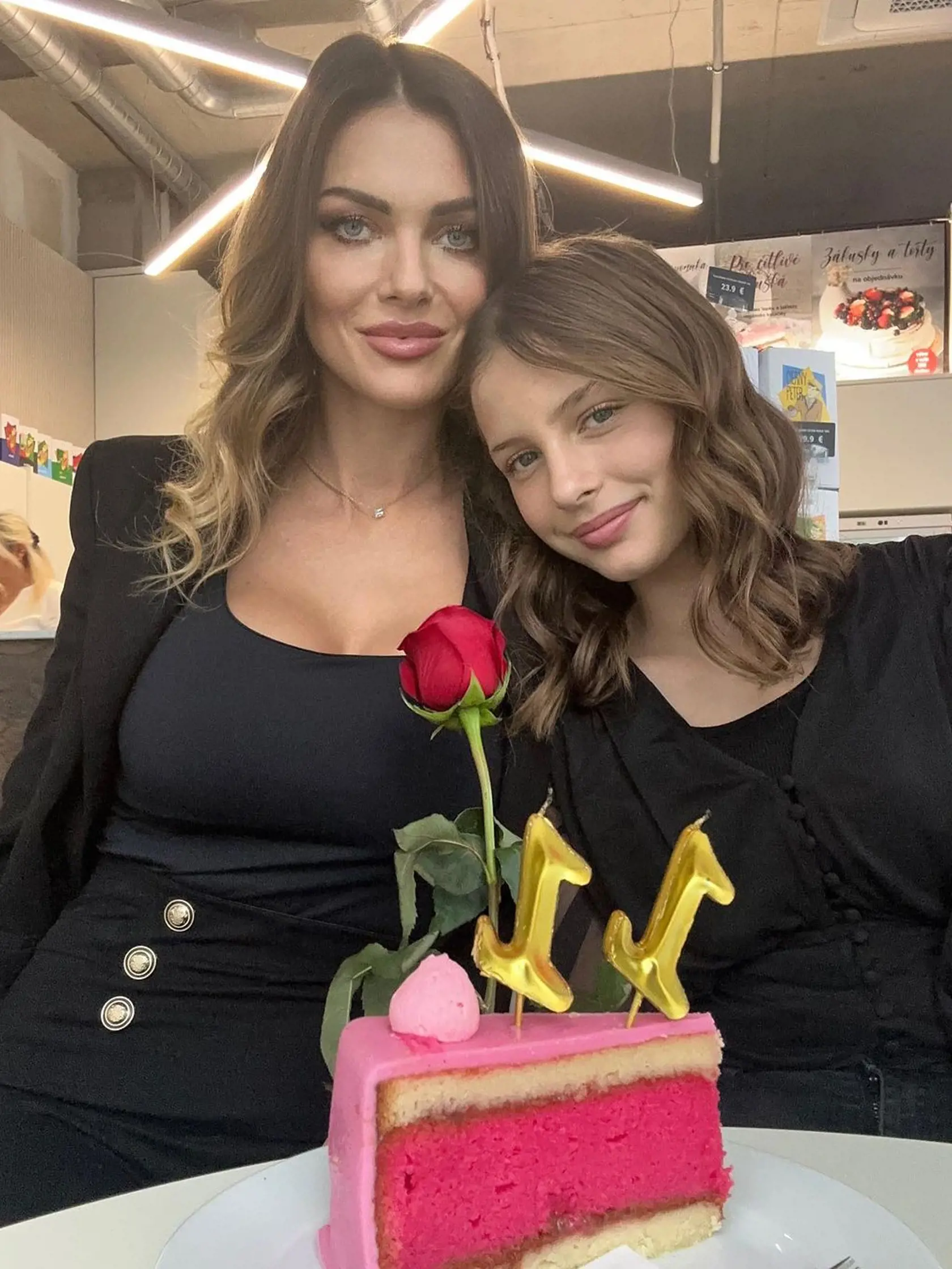 Martina so svojou malou kópiou. Dcéra Martinka oslávila už 11 rokov.