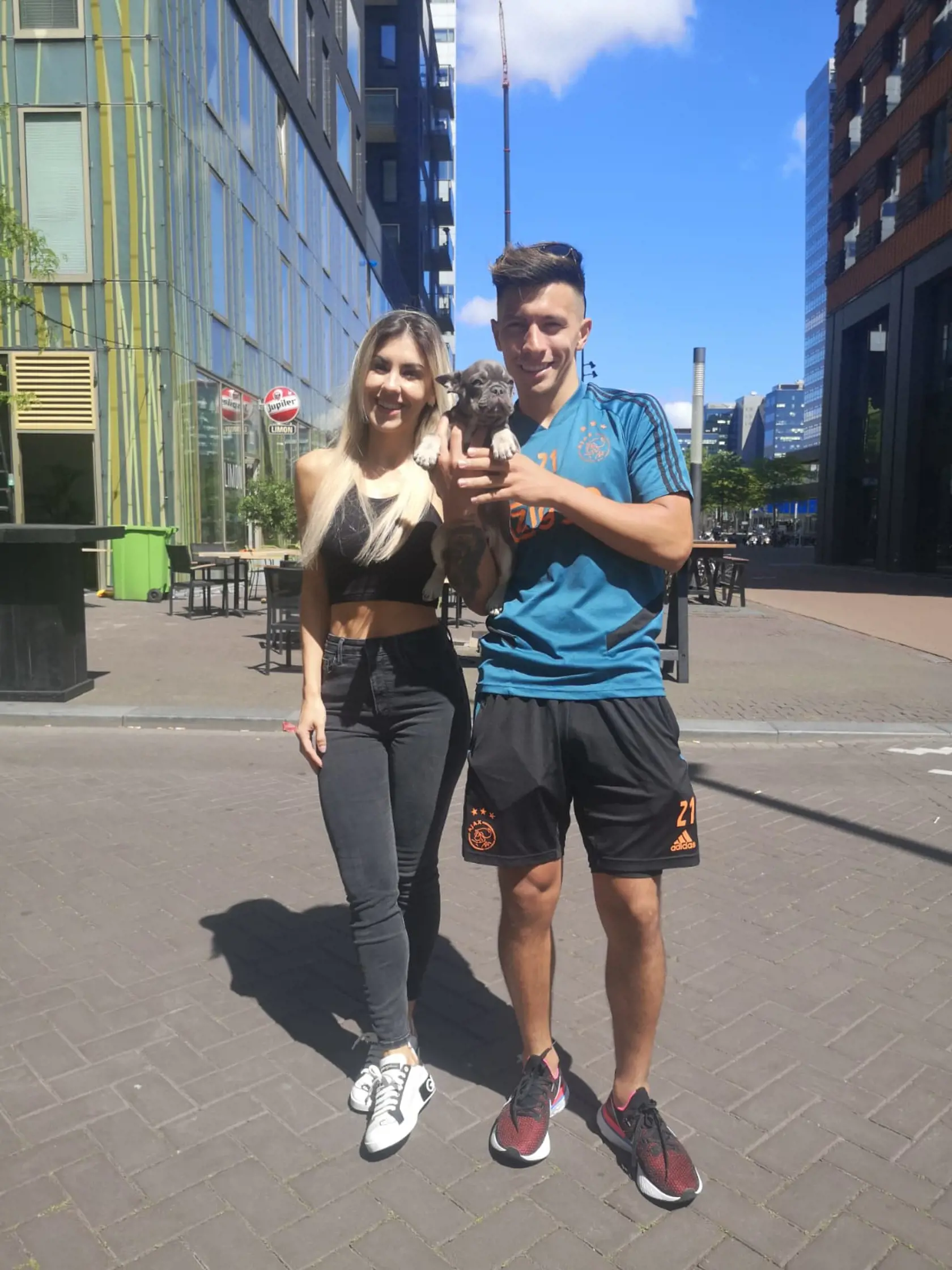Buldočka zo Šoporne má aj majster sveta Lisandro Martinez.