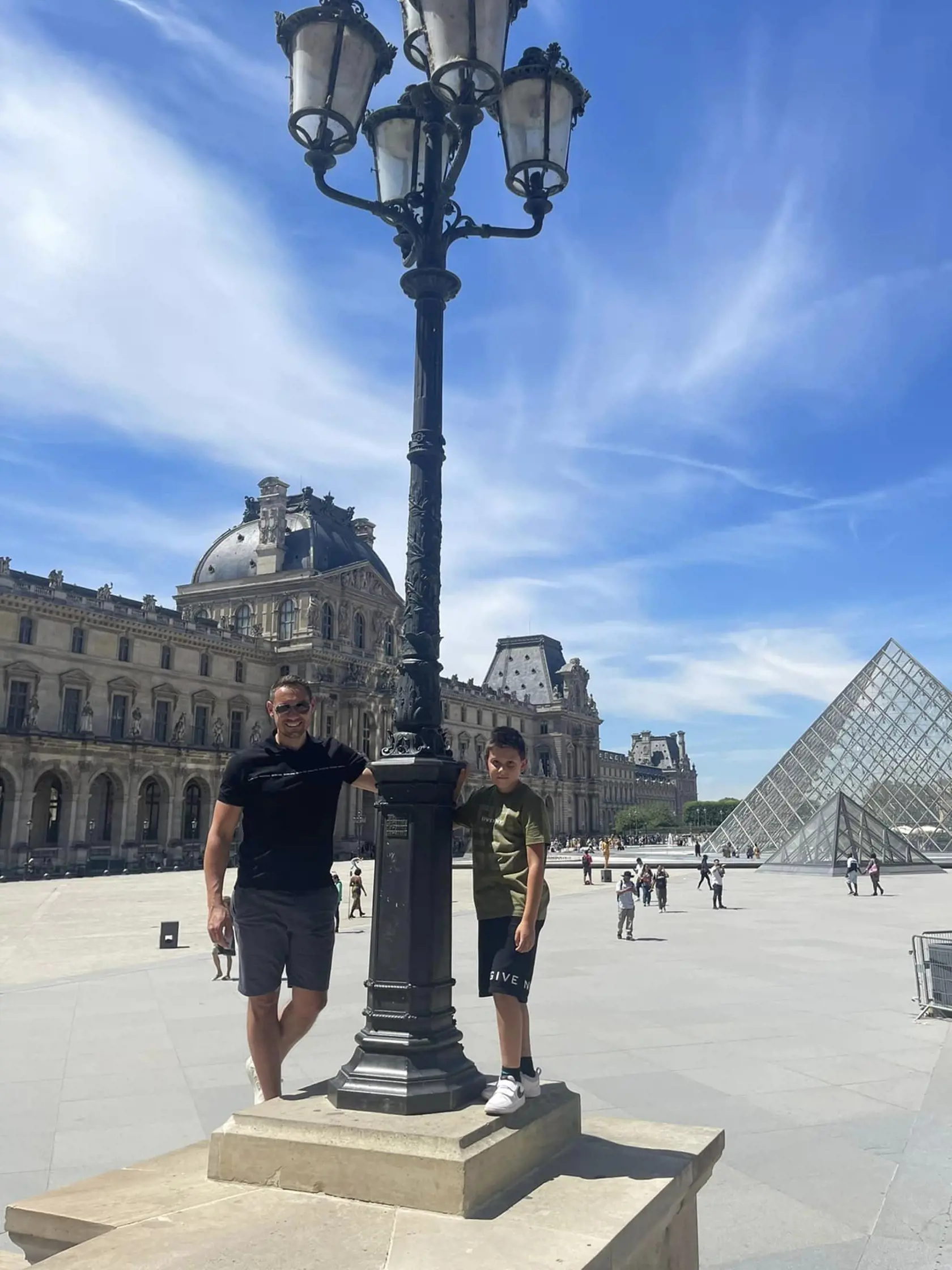 Spomienková. Dvojica si užila leto v Paríži.