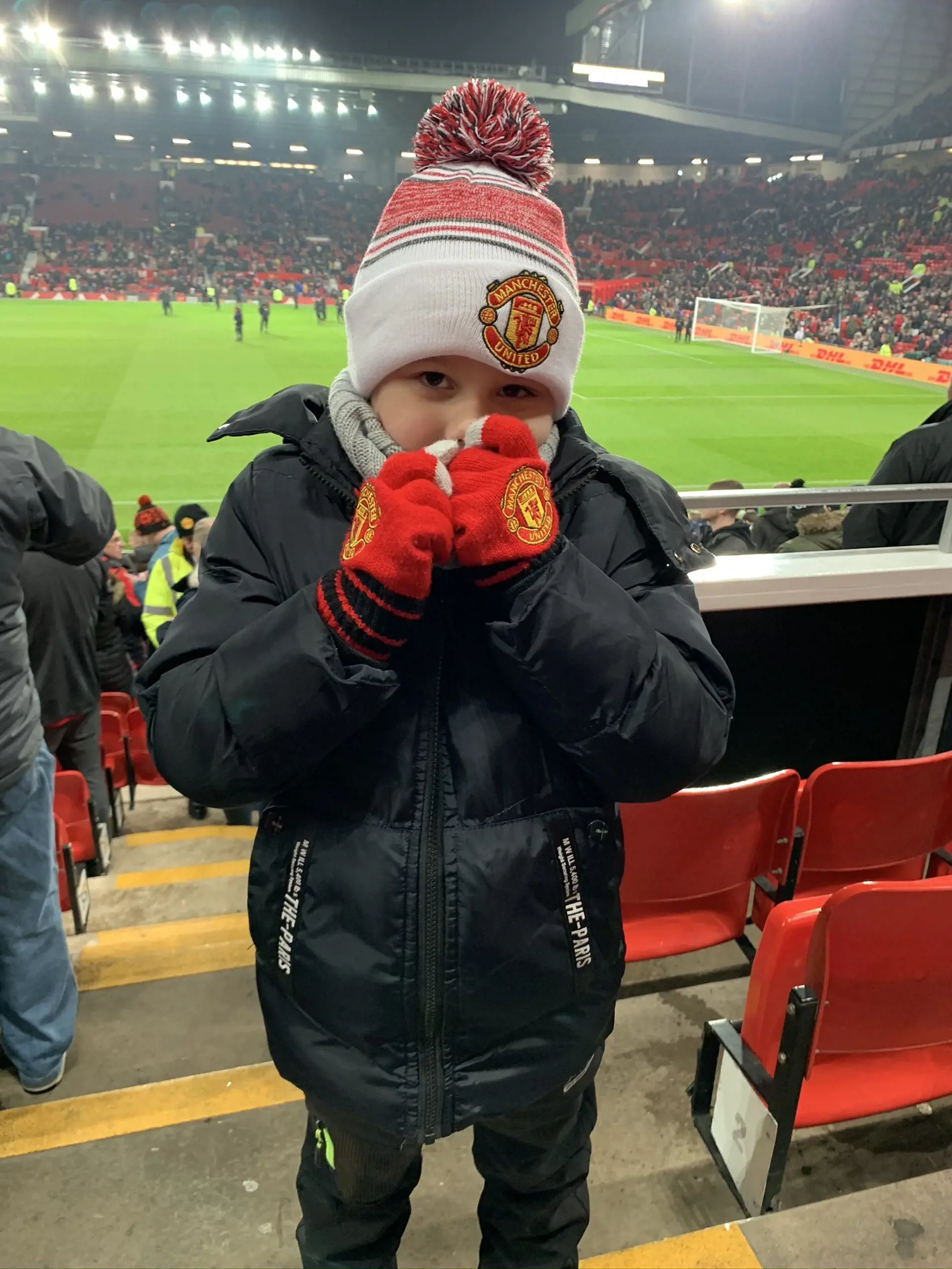 Syn poslanca Zente – György (8) miluje futbal najmä anglický futbalový klub Manchester United hrajúci Premier League.