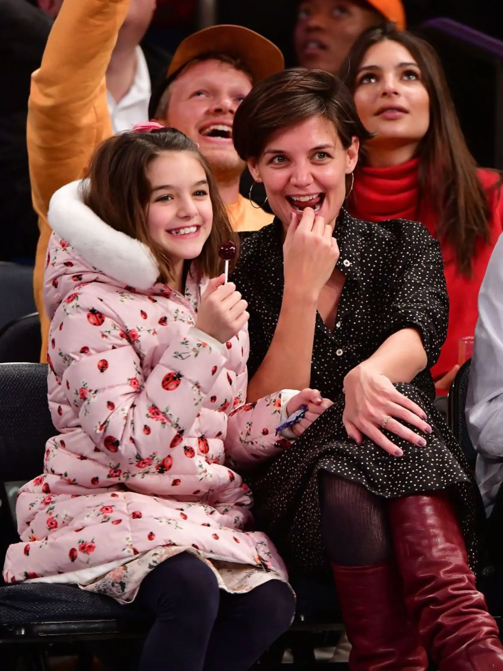 Suri Cruise ako malé dievčatko.