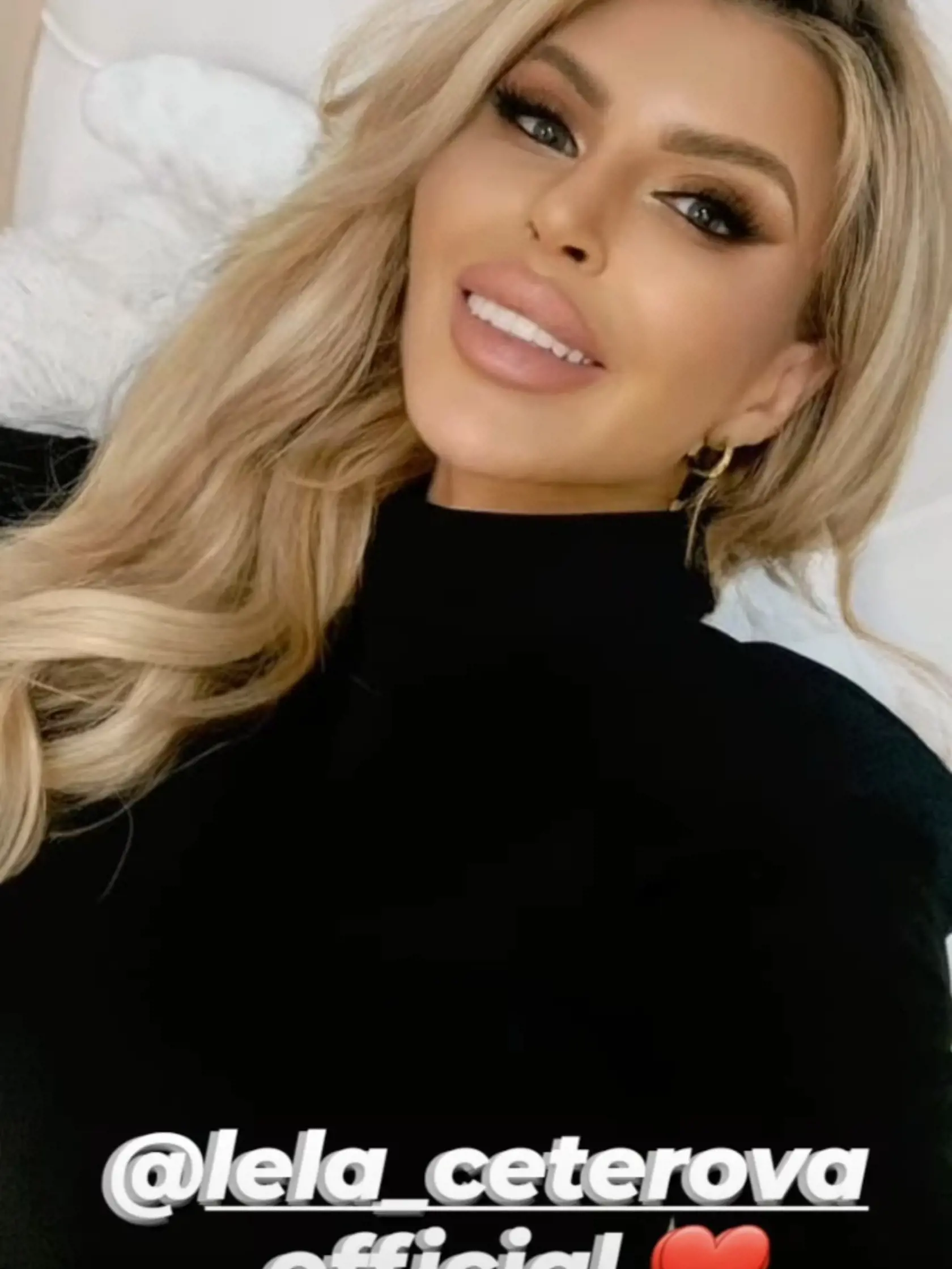 Snaží sa teraz hrať na dokonalého manžela a otca? Taký zaspamovaný Instagram Vémolovou rodinou ešte nikdy nebol. Tiež ste si to všimli?