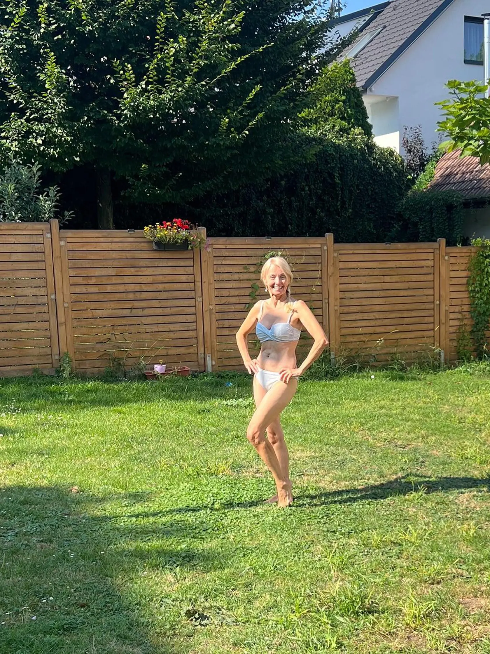 Veronika Žilková má po 60-ke dokonalú figúru.